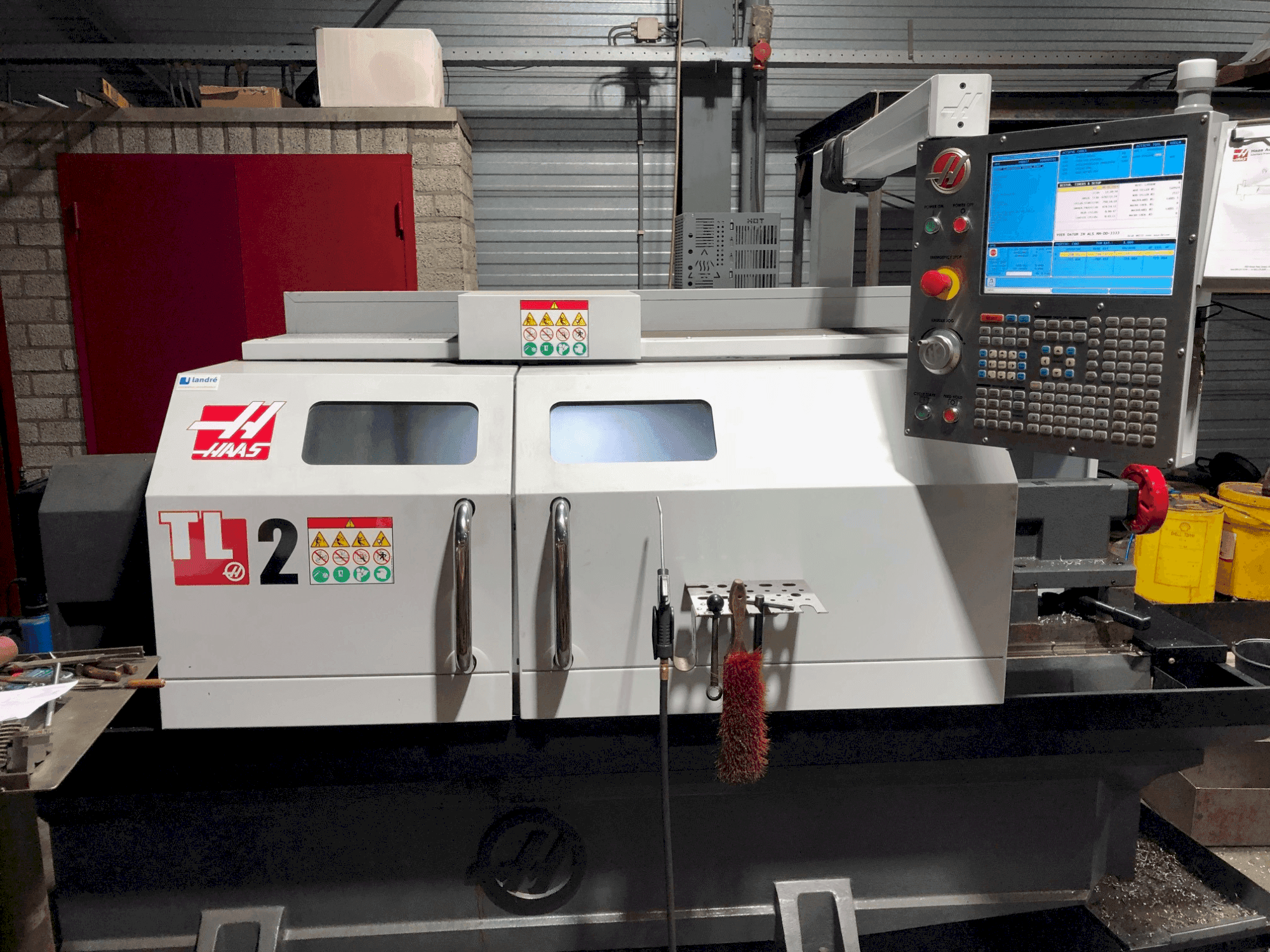 Front view of HAAS TL-2  machine