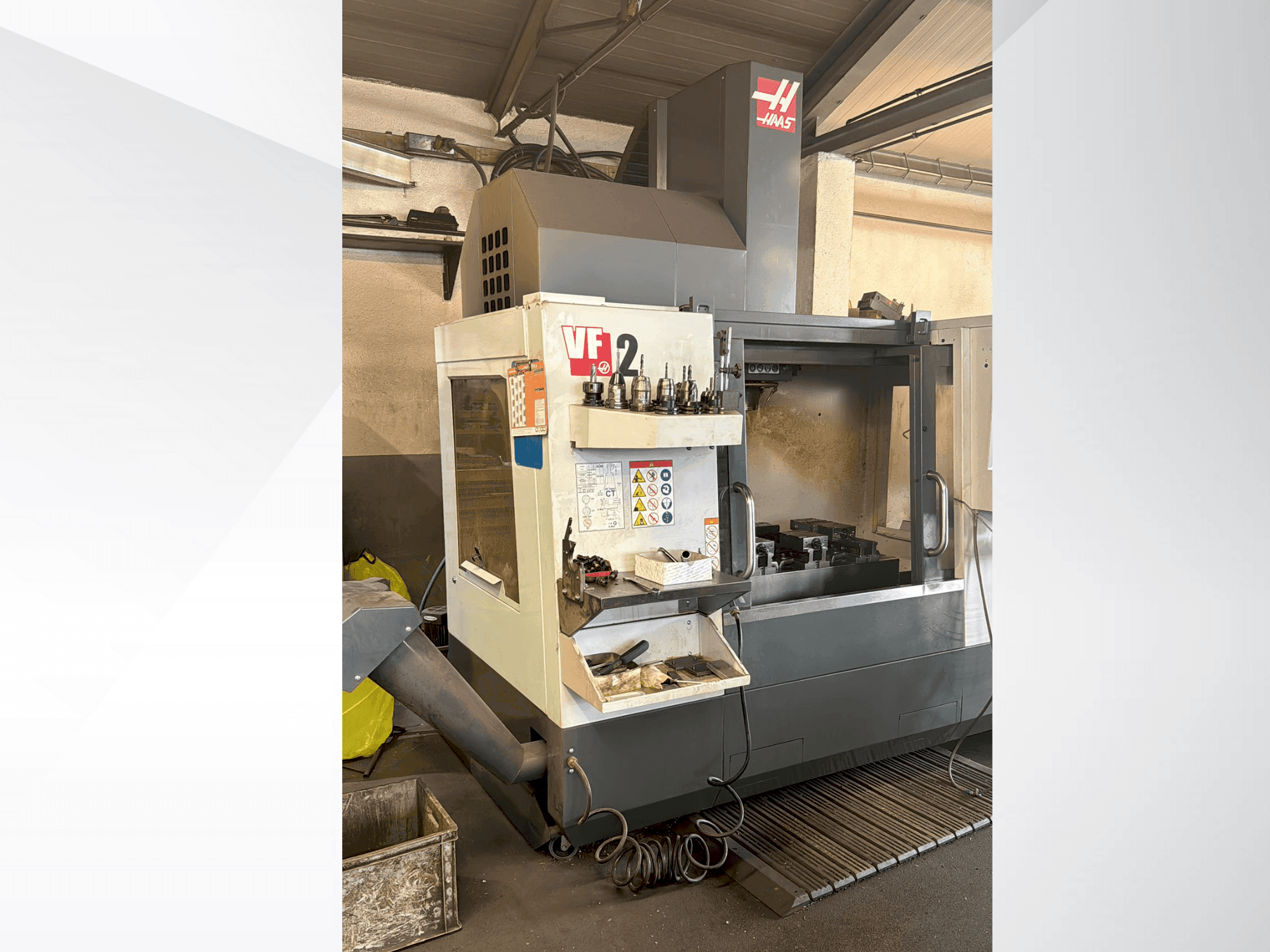 Front view of HAAS VF2  machine
