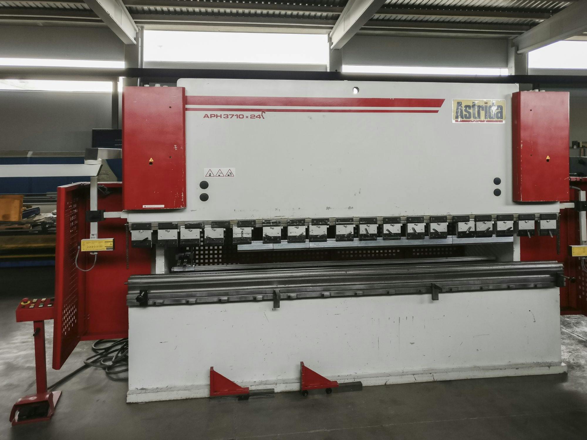 Front view of ASTRIDA-BAYKAL APH 3710x240 Machine
