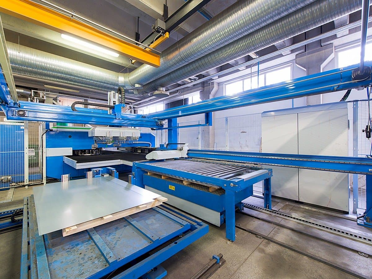 Left side view of Finn-Power E 5 Lui  machine