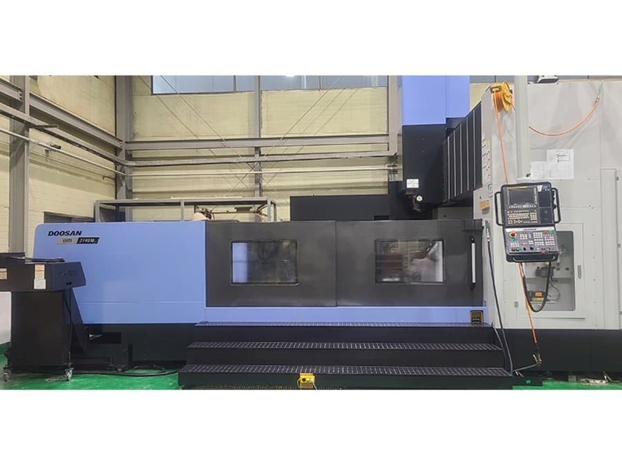 Front view of Doosan BM 2740M machine