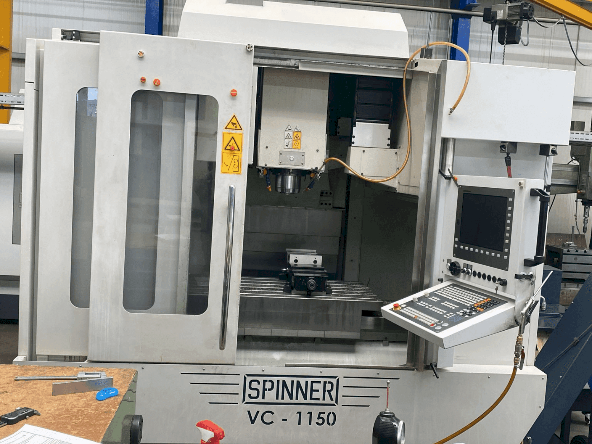 Front view of SPINNER VC 1150 machine