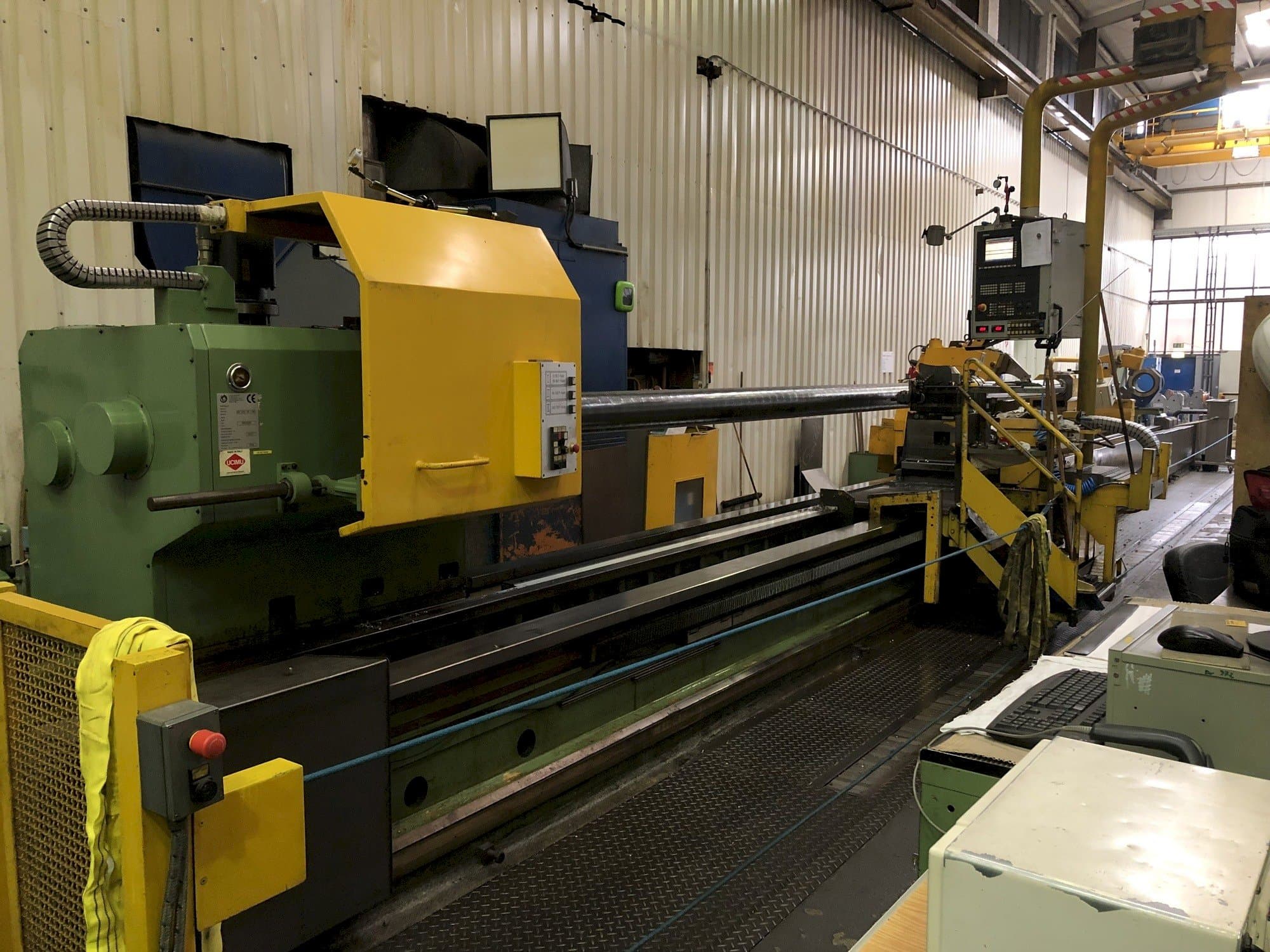 Front view of Tacchi Giacomo HD3 SERIE 105 L CNC machine