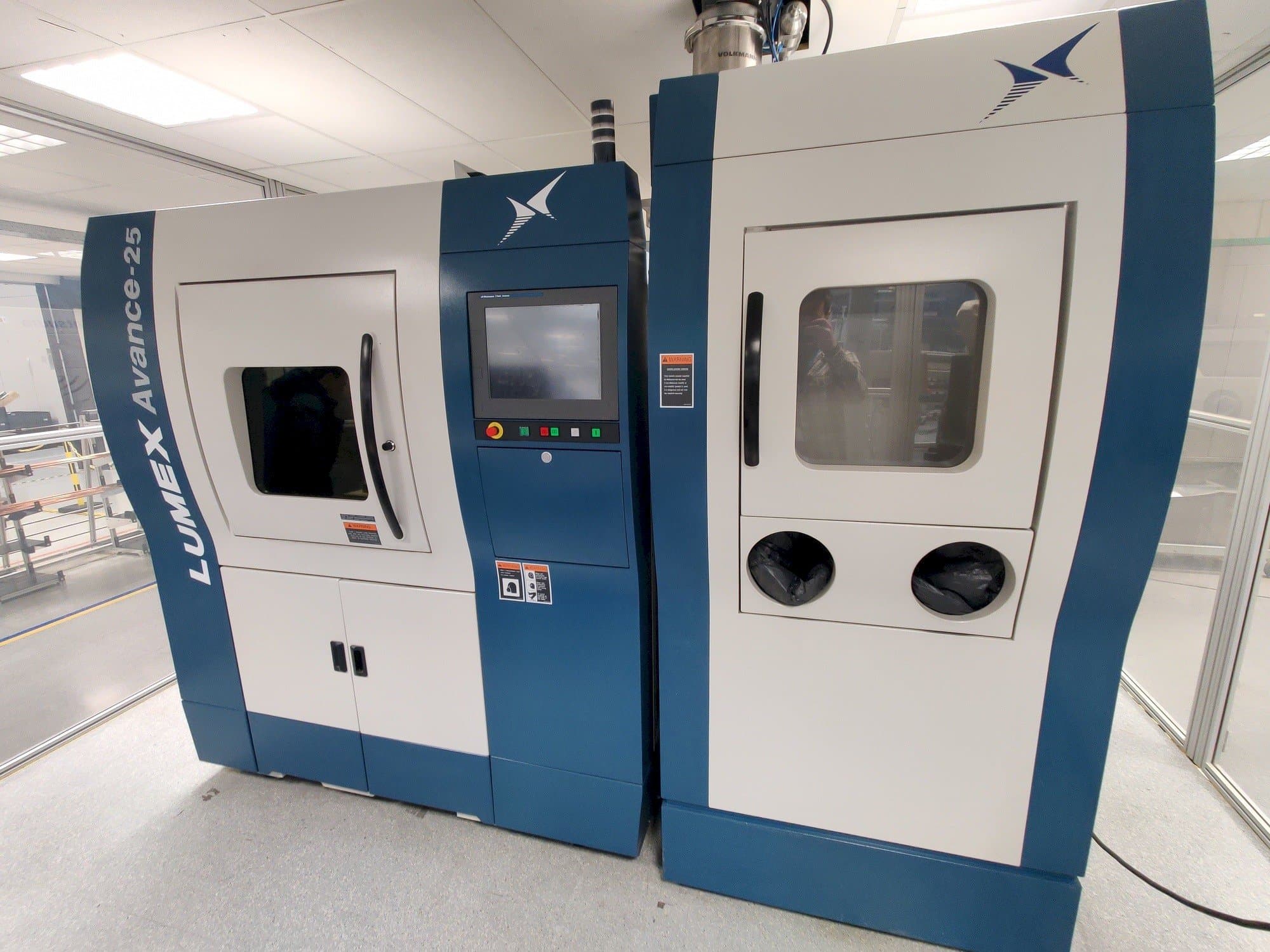 Front view of Matsuura Lumex Avance-25 machine