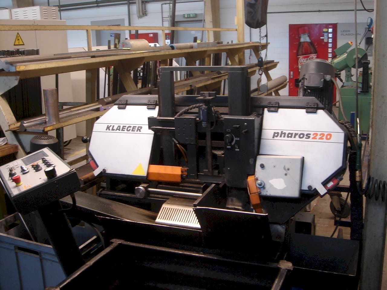 Front view of Klaeger Pharos 220  machine