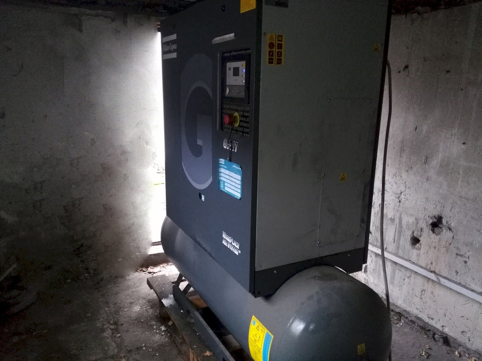 Front view of Atlas Copco GA11P machine
