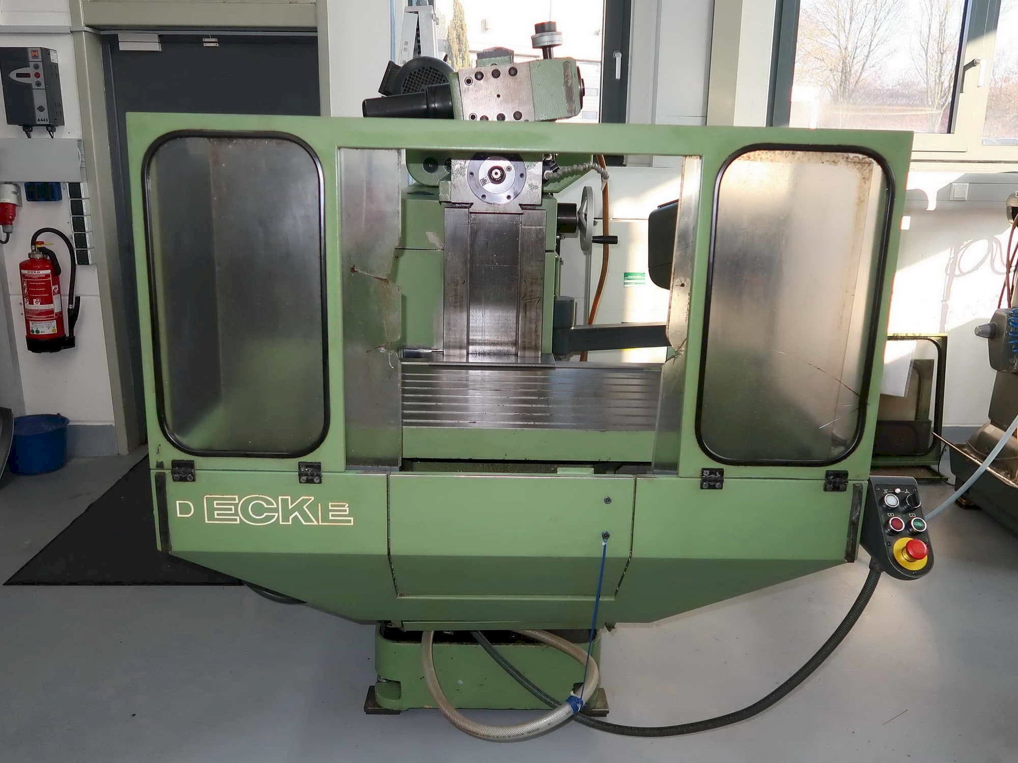 Front view of DECKEL MAHO FP4MA machine