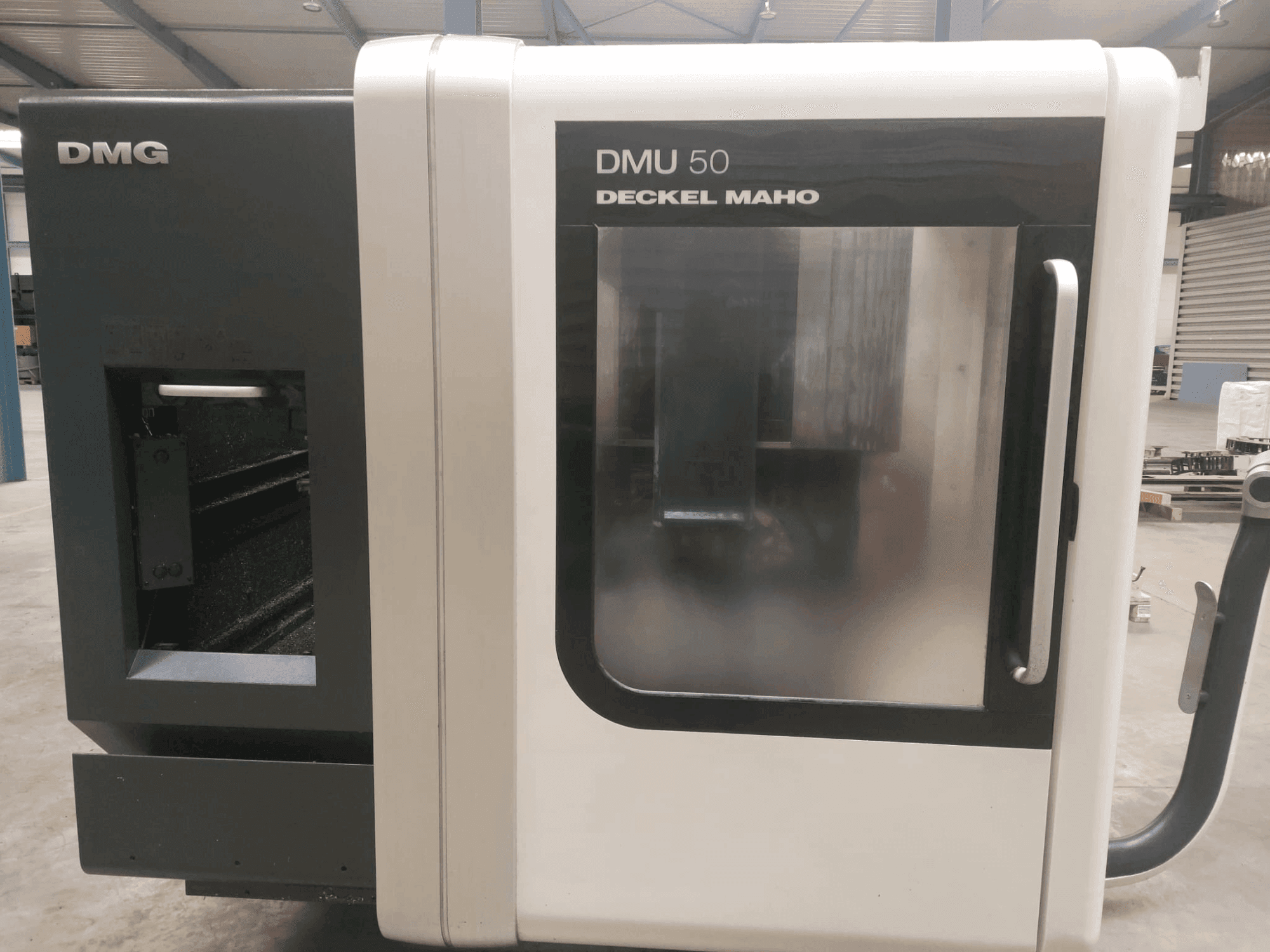 Front view of DMG DECKEL MAHO DMU 50 machine