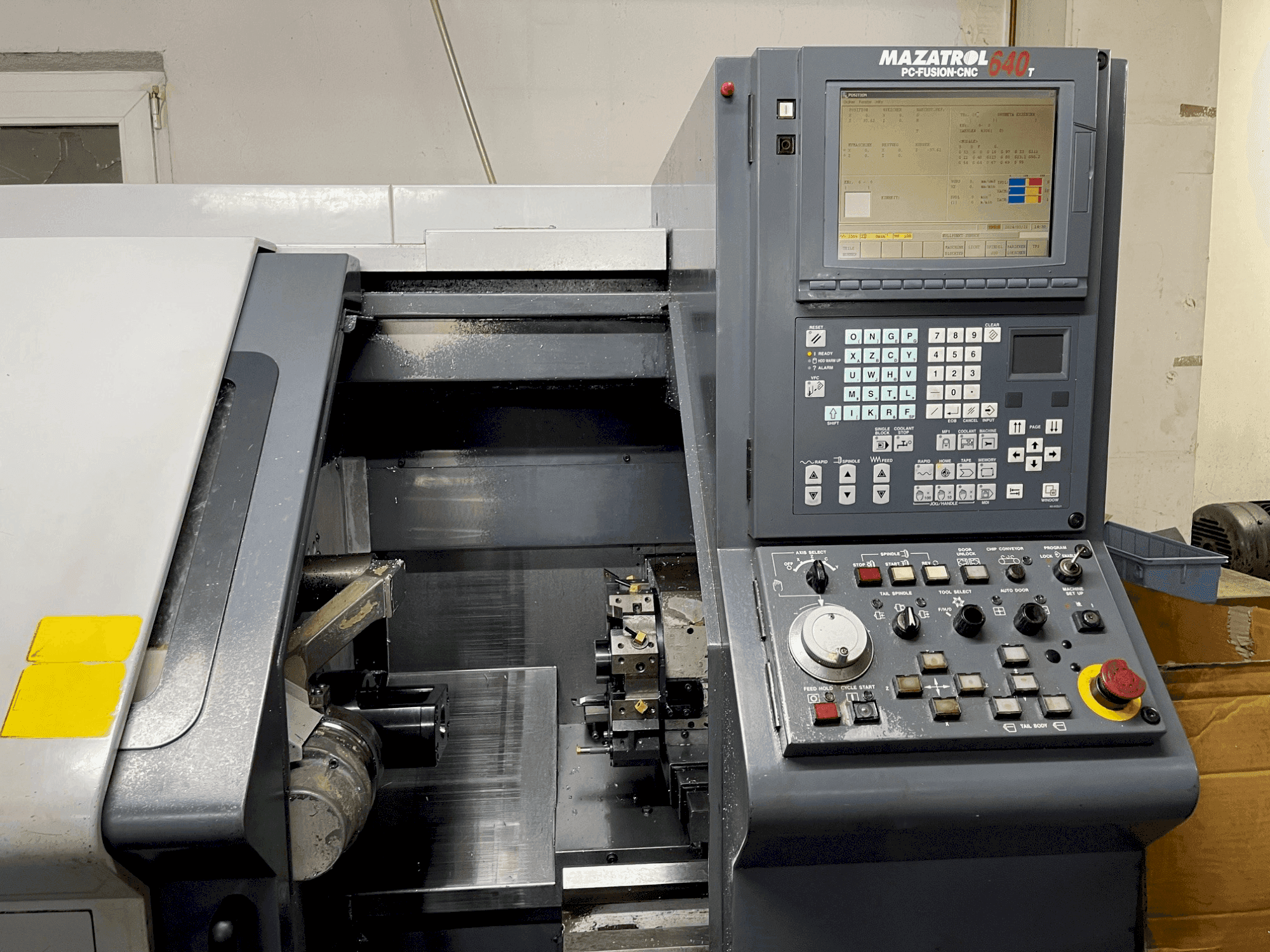 Front view of Mazak QUICK TURN 10 (2000) machine