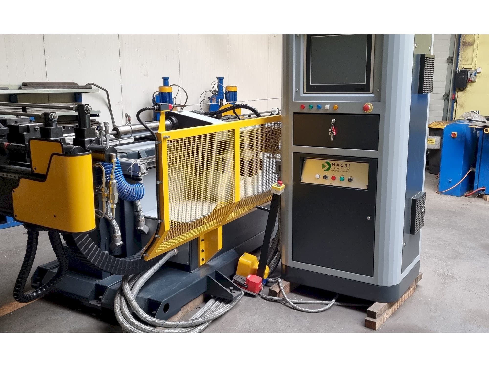 Front view of MACRI ITALIA PROVAR 6-45 U-D machine