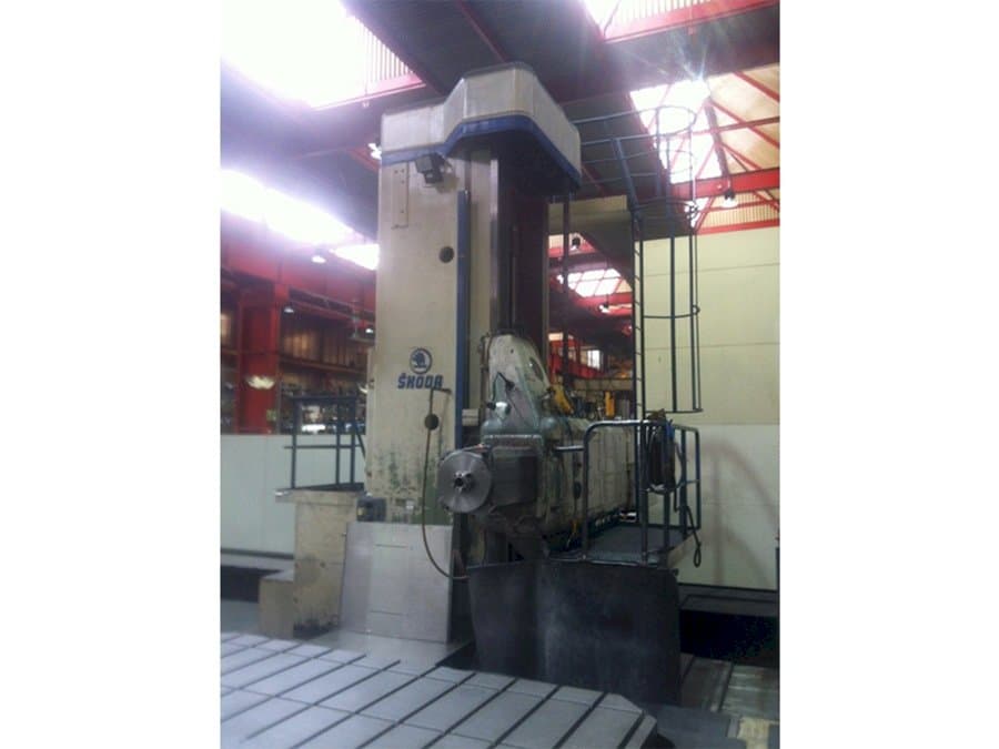 Front view of SKODA WD 160 B machine