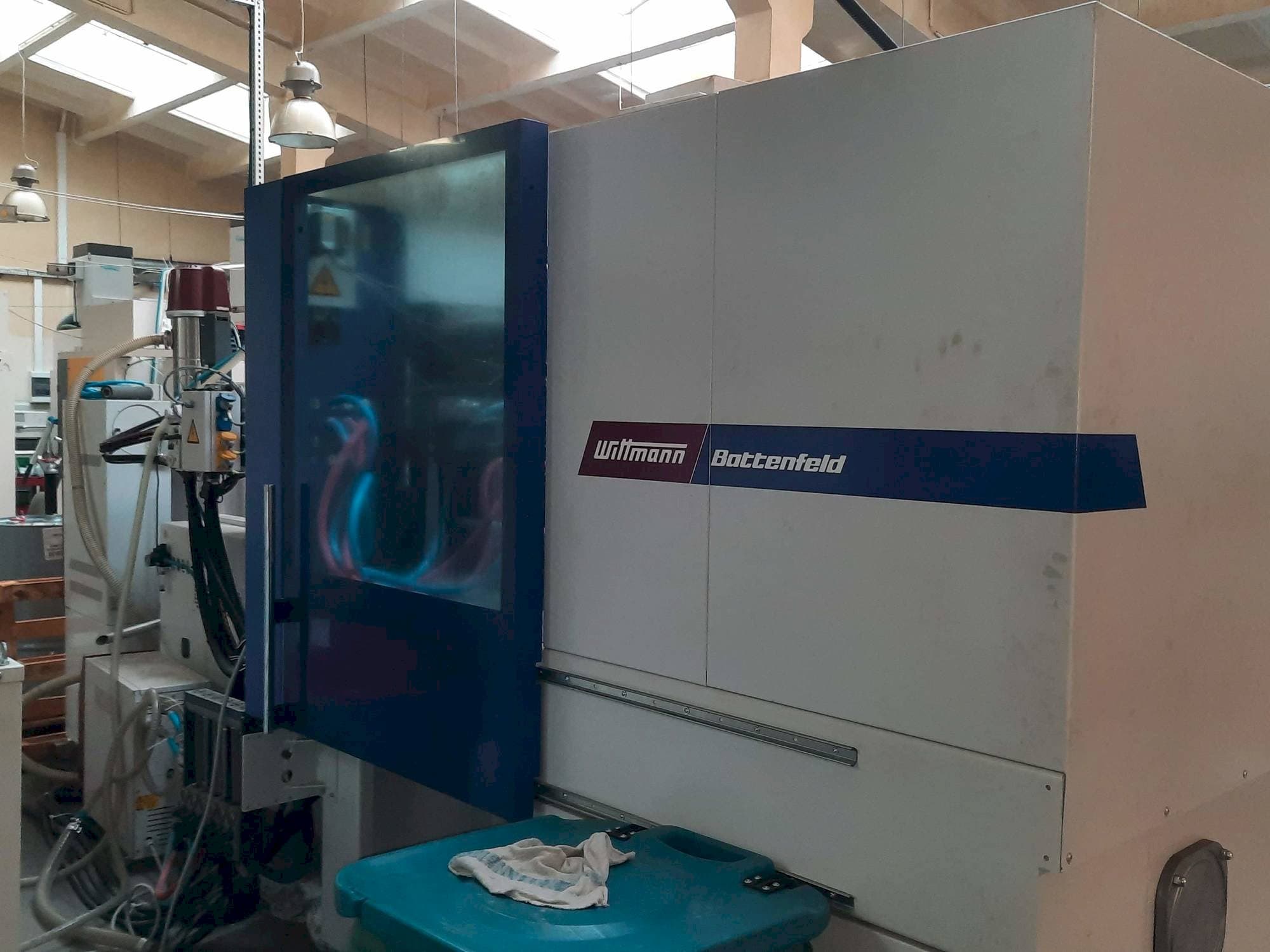 Front view of Battenfeld SmartPower 110/350 machine