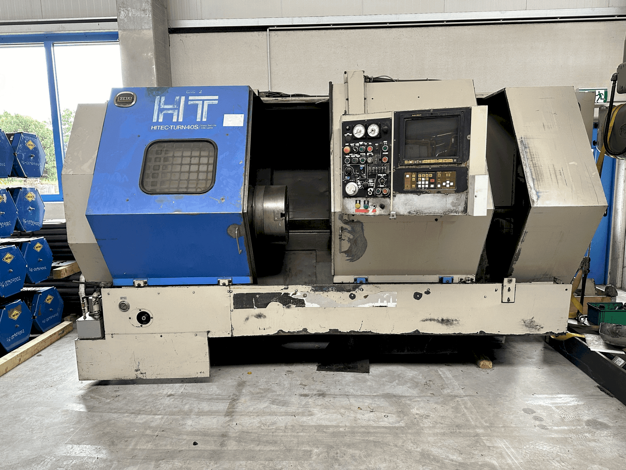 Front view of HITACHI SEIKI HT 40S machine