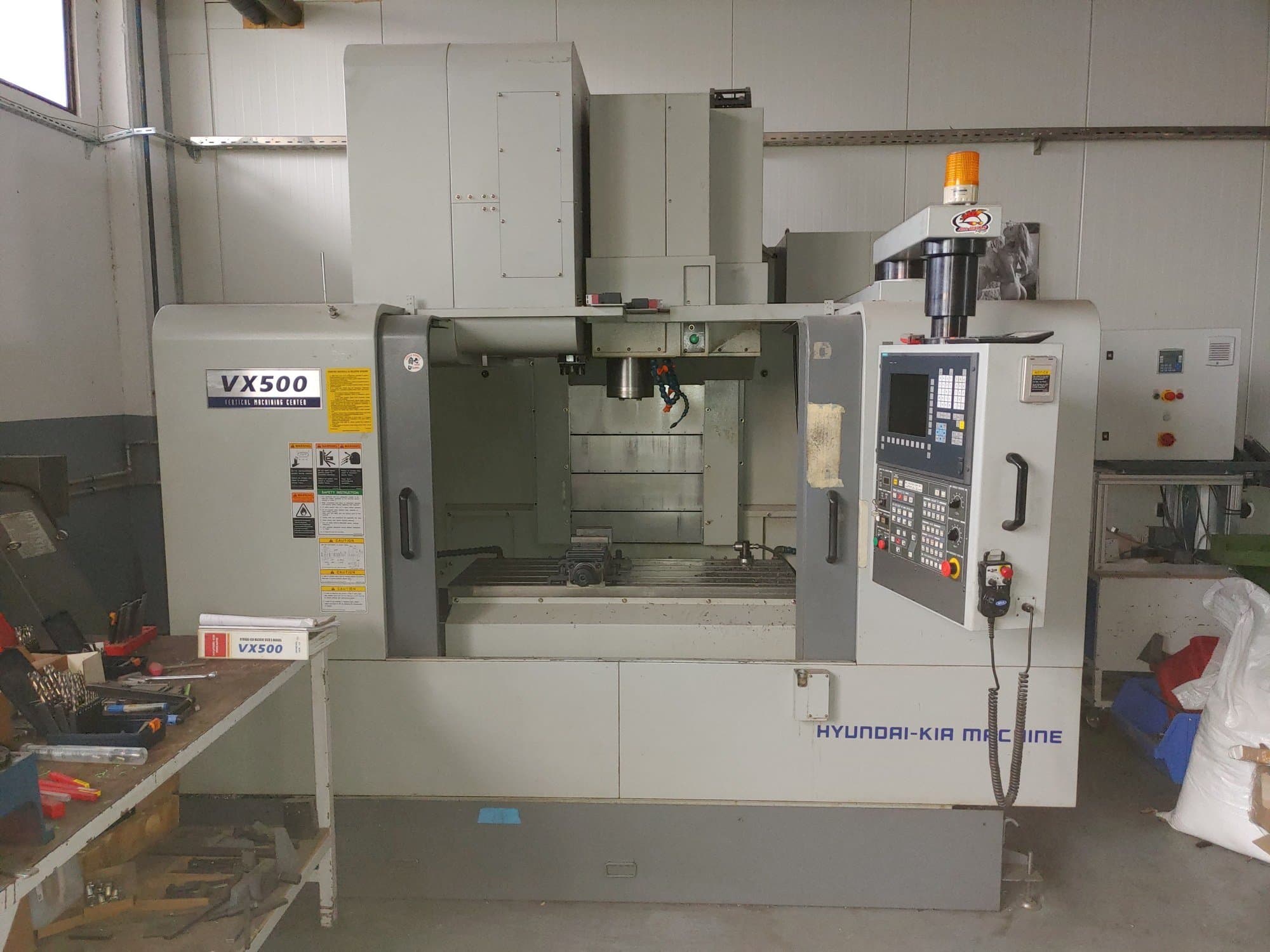 Front view of Hyundai Kia VX 500 machine