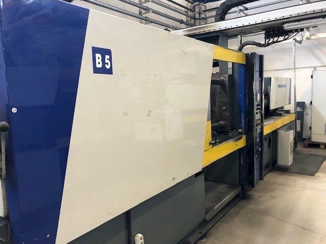 Front view of Battenfeld BC-T 1800 /1000 machine