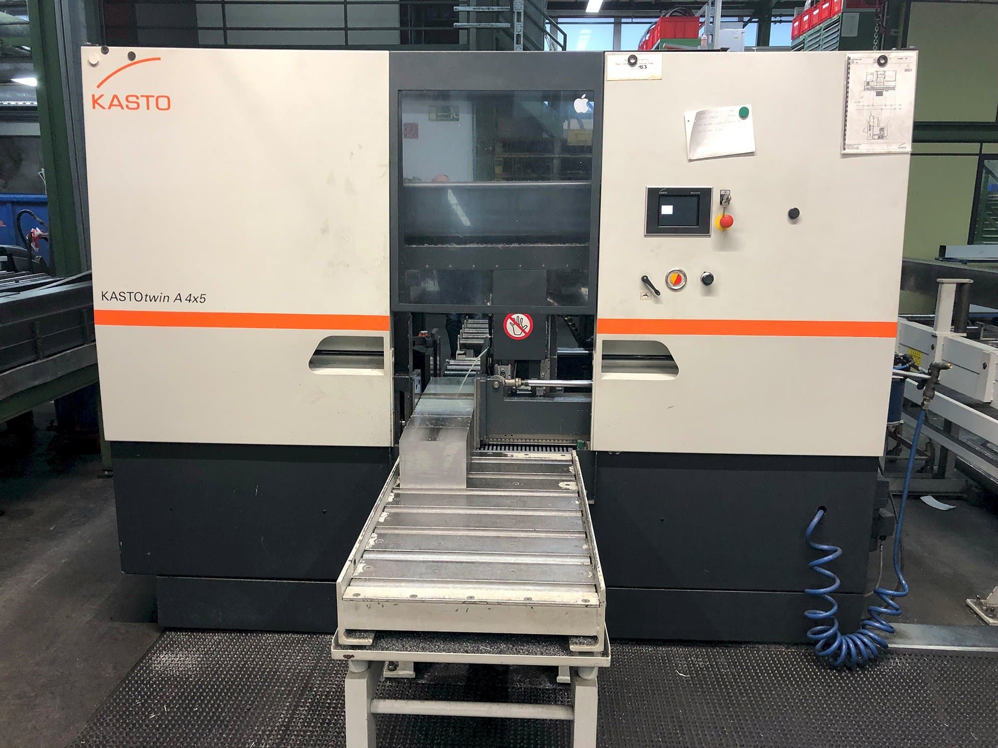 Front view of KASTO Twin A4x5 machine