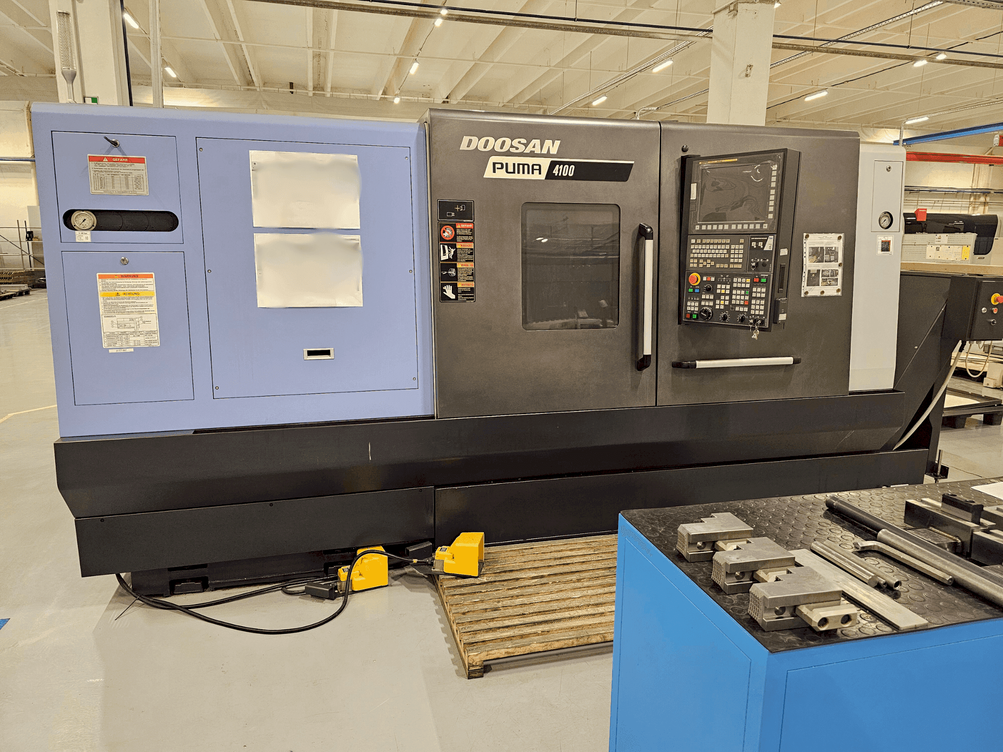 Front view of DOOSAN PUMA 4100B (2018)  machine