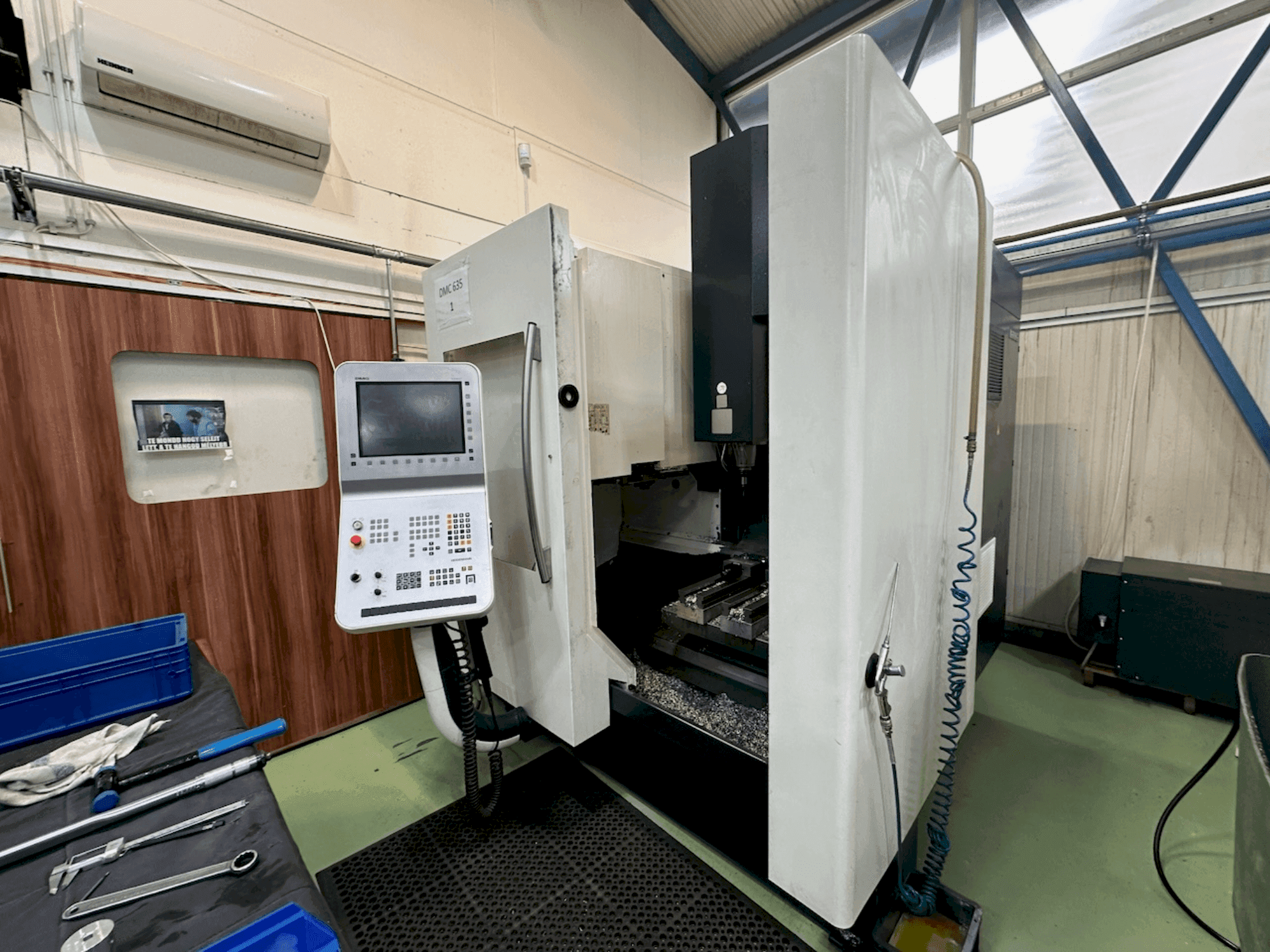 Front view of DMG MORI DMC 635 V eco machine