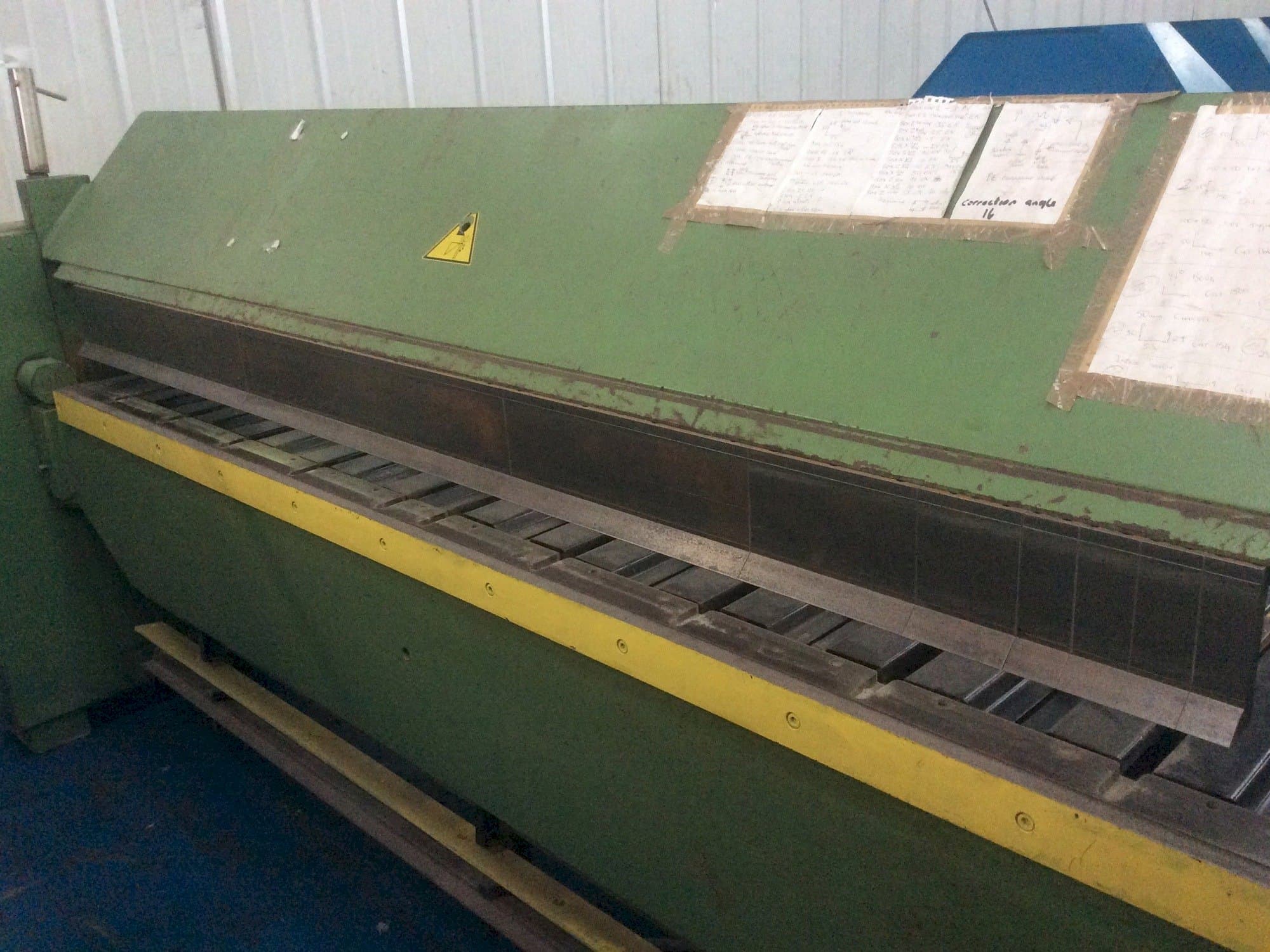 Right view of Schechtl MAB 250/CNC machine