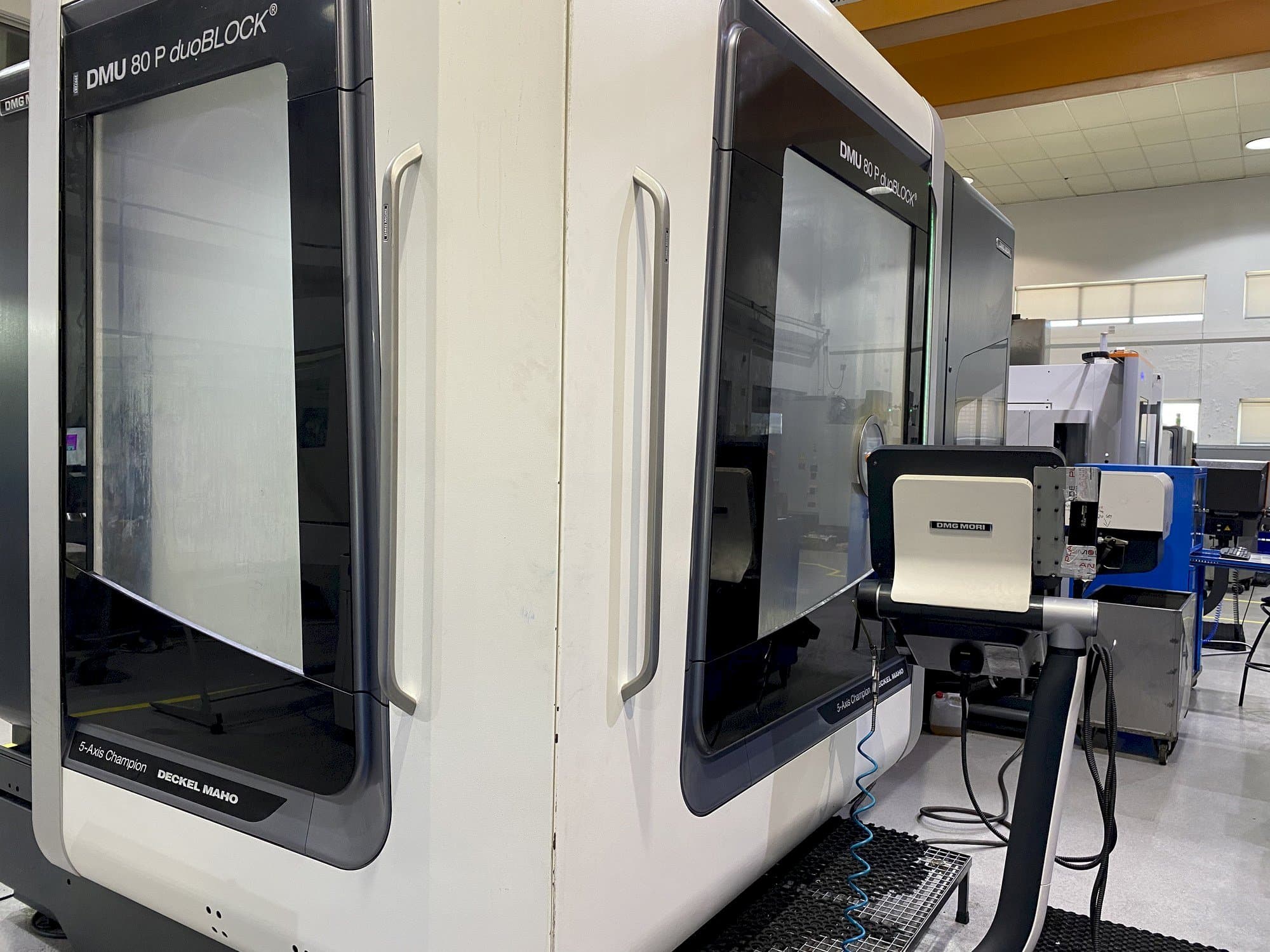 Front view of DMG MORI DMU 80P Duoblock  machine