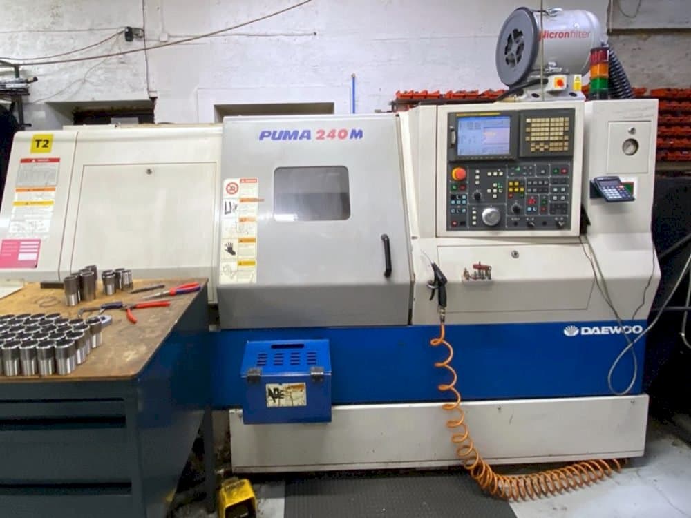 Front view of DAEWOO PUMA 240MB machine
