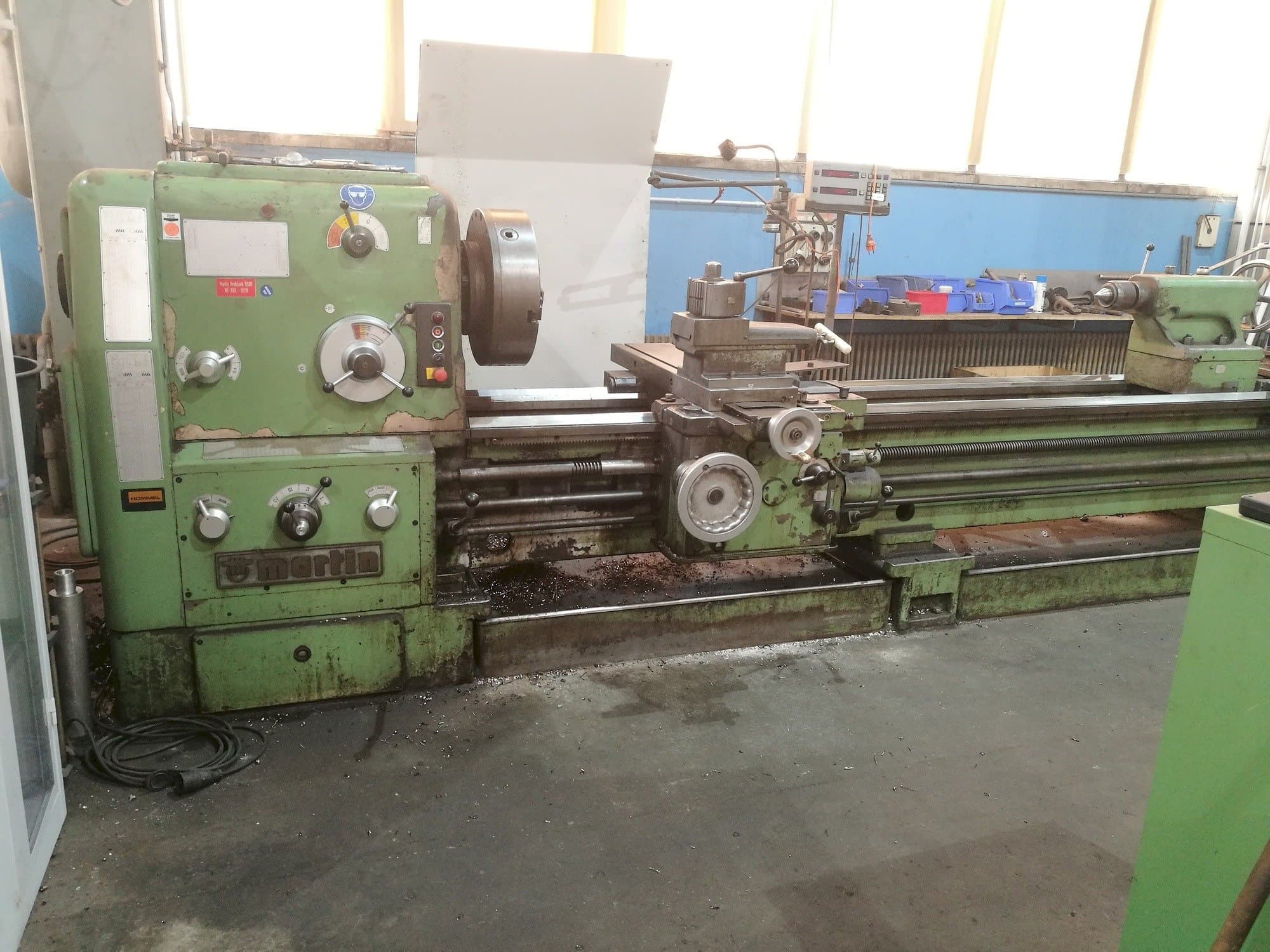 Front view of Martin DS 80 machine