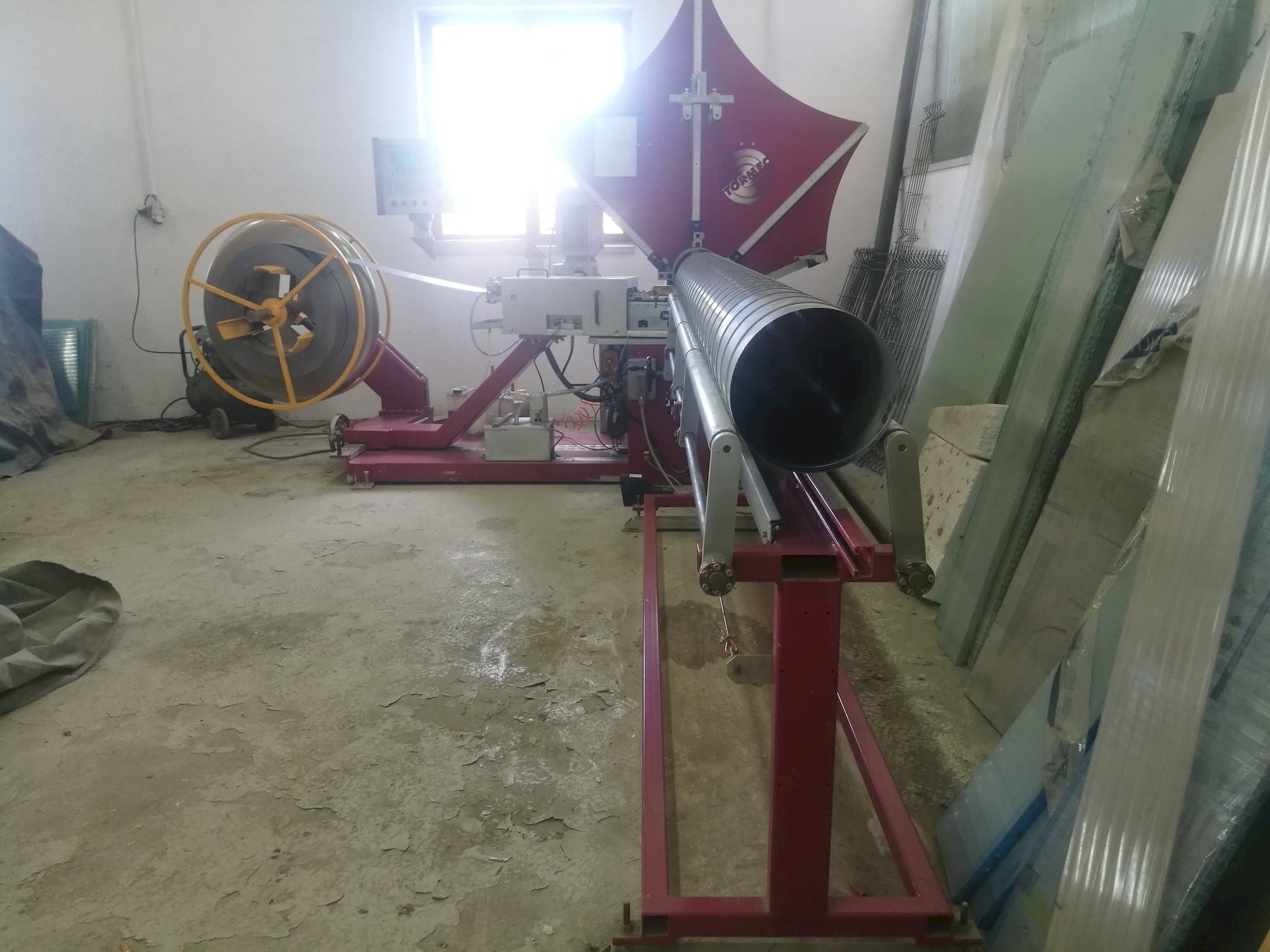 Front view of Tormec Tubo-S machine