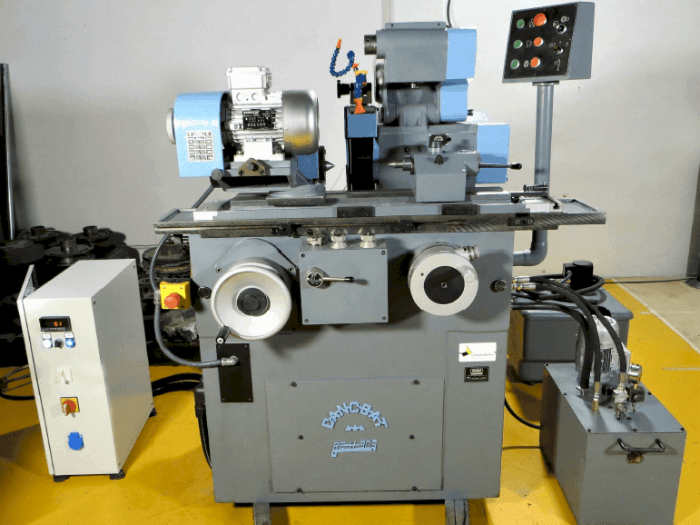 Front view of DANOBAT RE H 305 machine