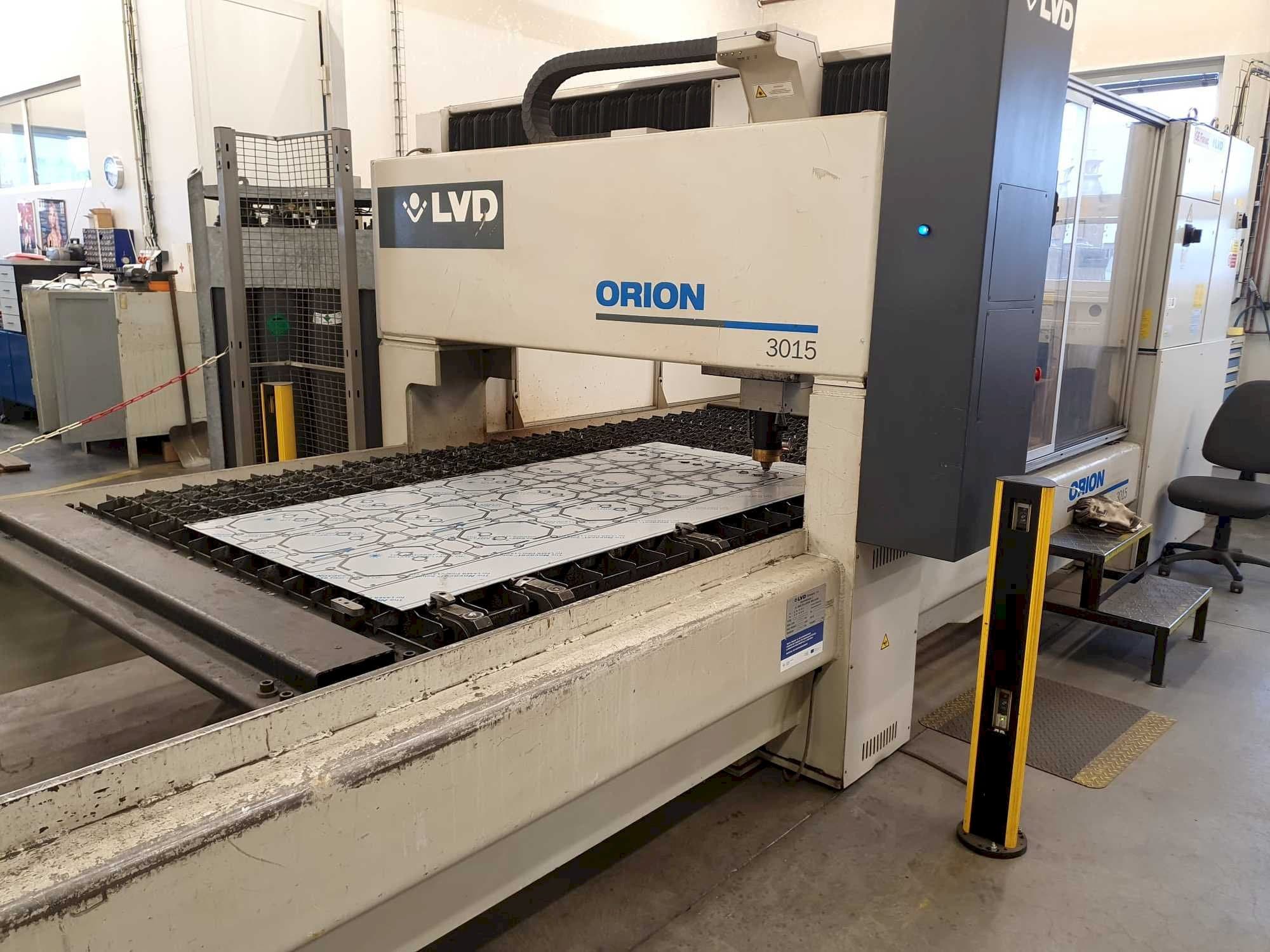 Left side view of LVD Orion 3015 machine