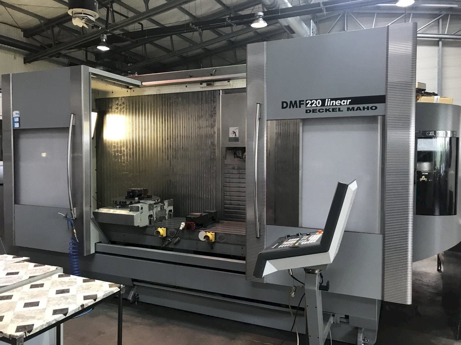 Front view of DECKEL MAHO DMF 220 Linear machine