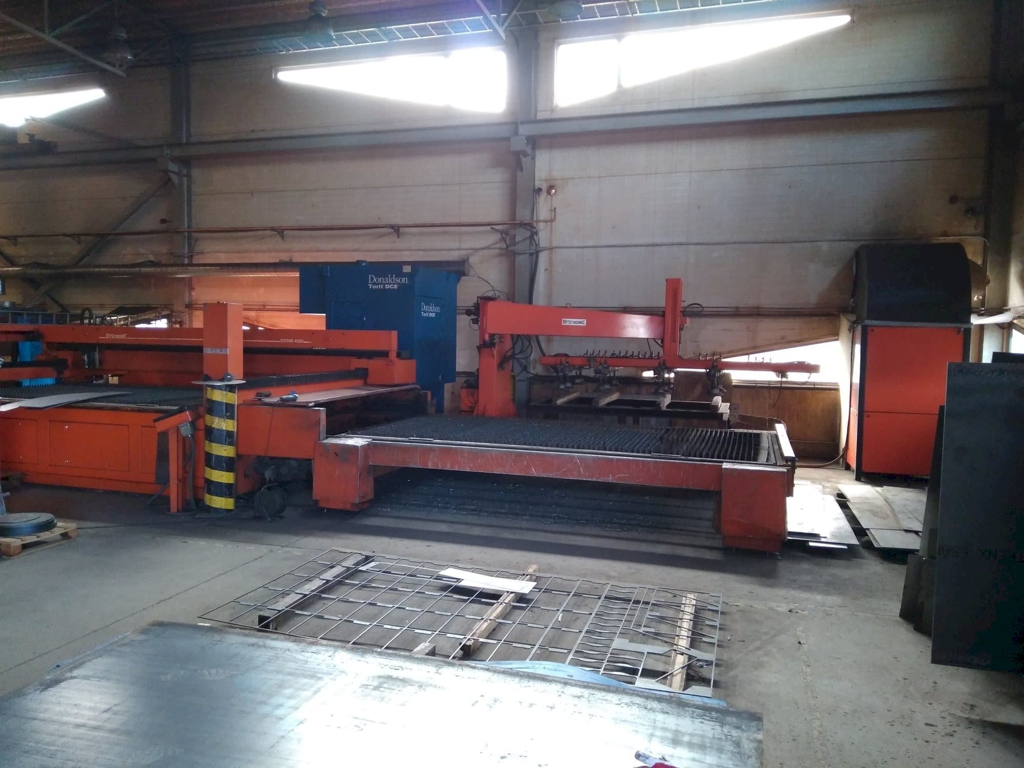 Front view of Bystronic BTL 2800  machine