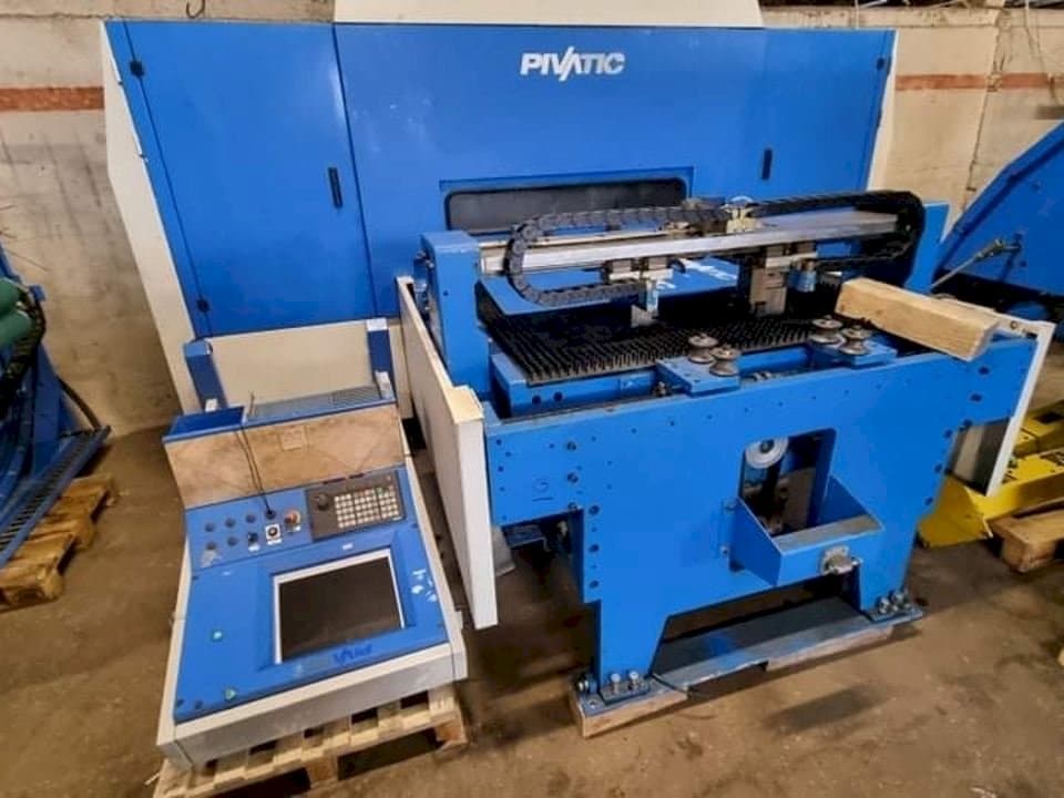 Front view of Pivatic PCC125 machine