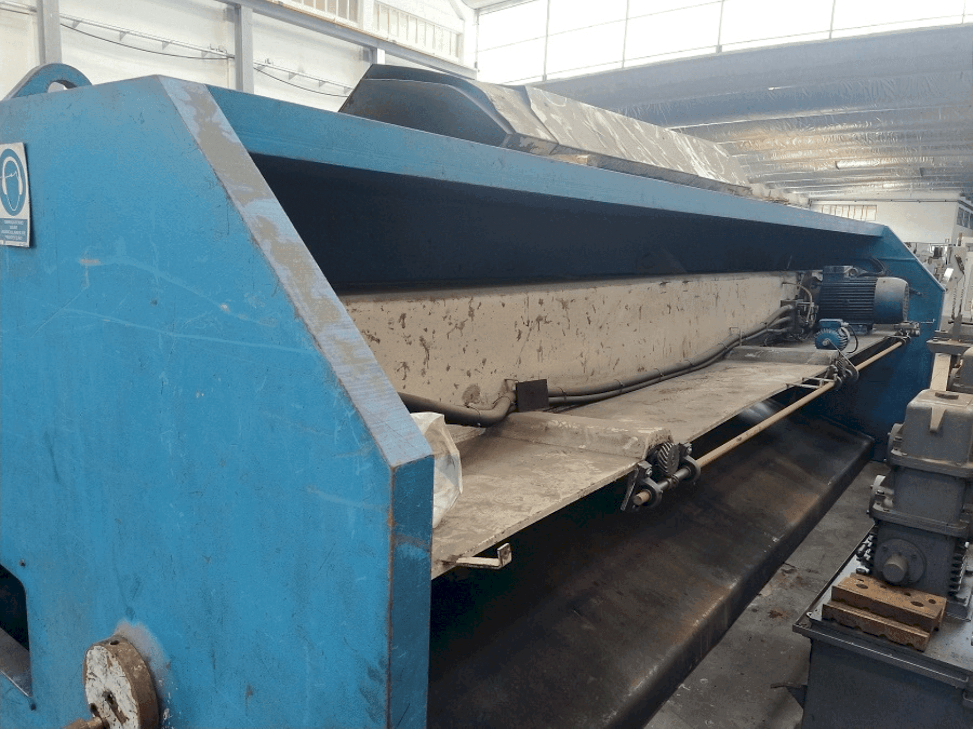 Front view of JORDI CH 6100 - 10 machine