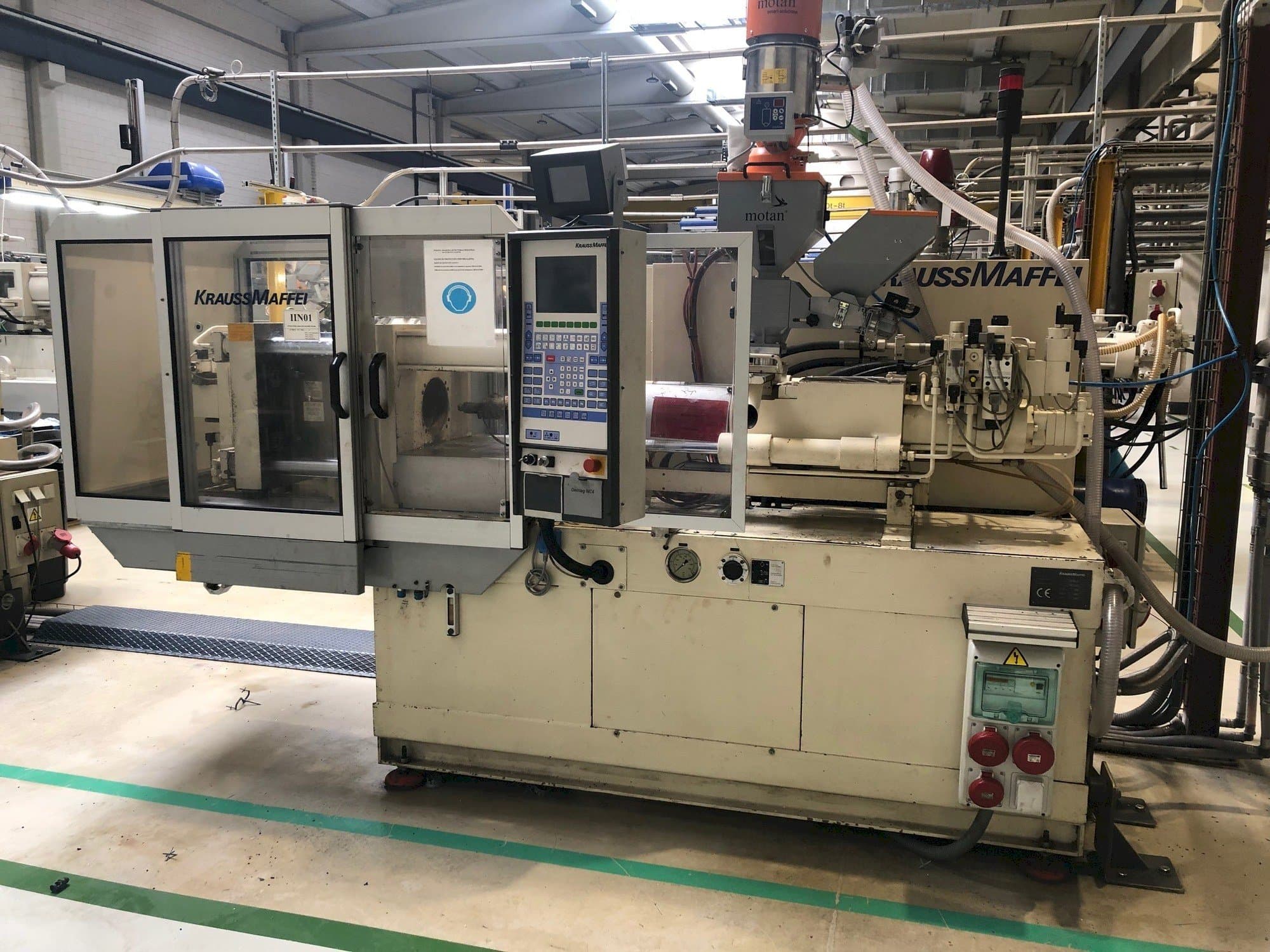 Front view of Krauss Maffei 50-190 C1  machine