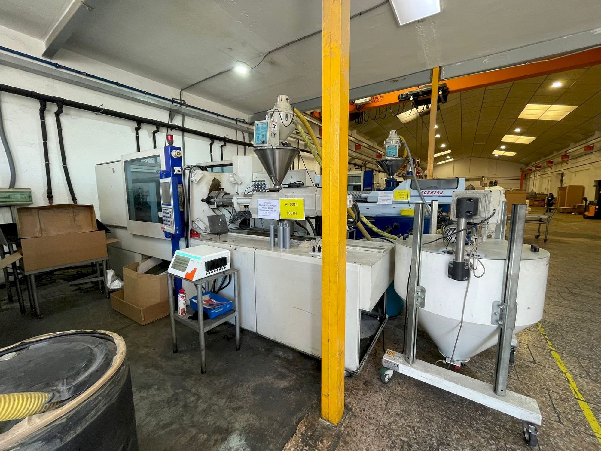 Front view of Battenfeld HM 160/525 E machine