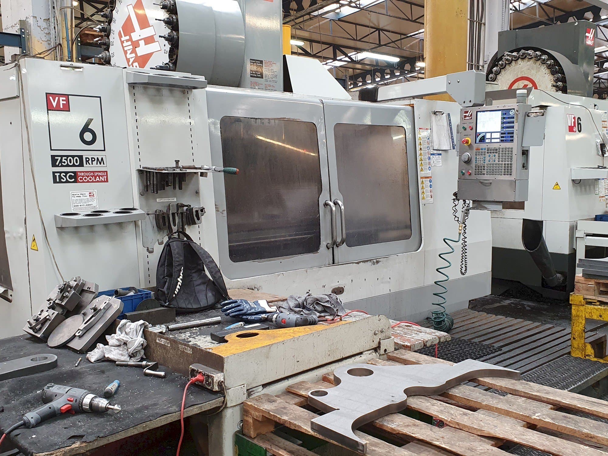 Front view of HAAS VF-6 / 50HE machine