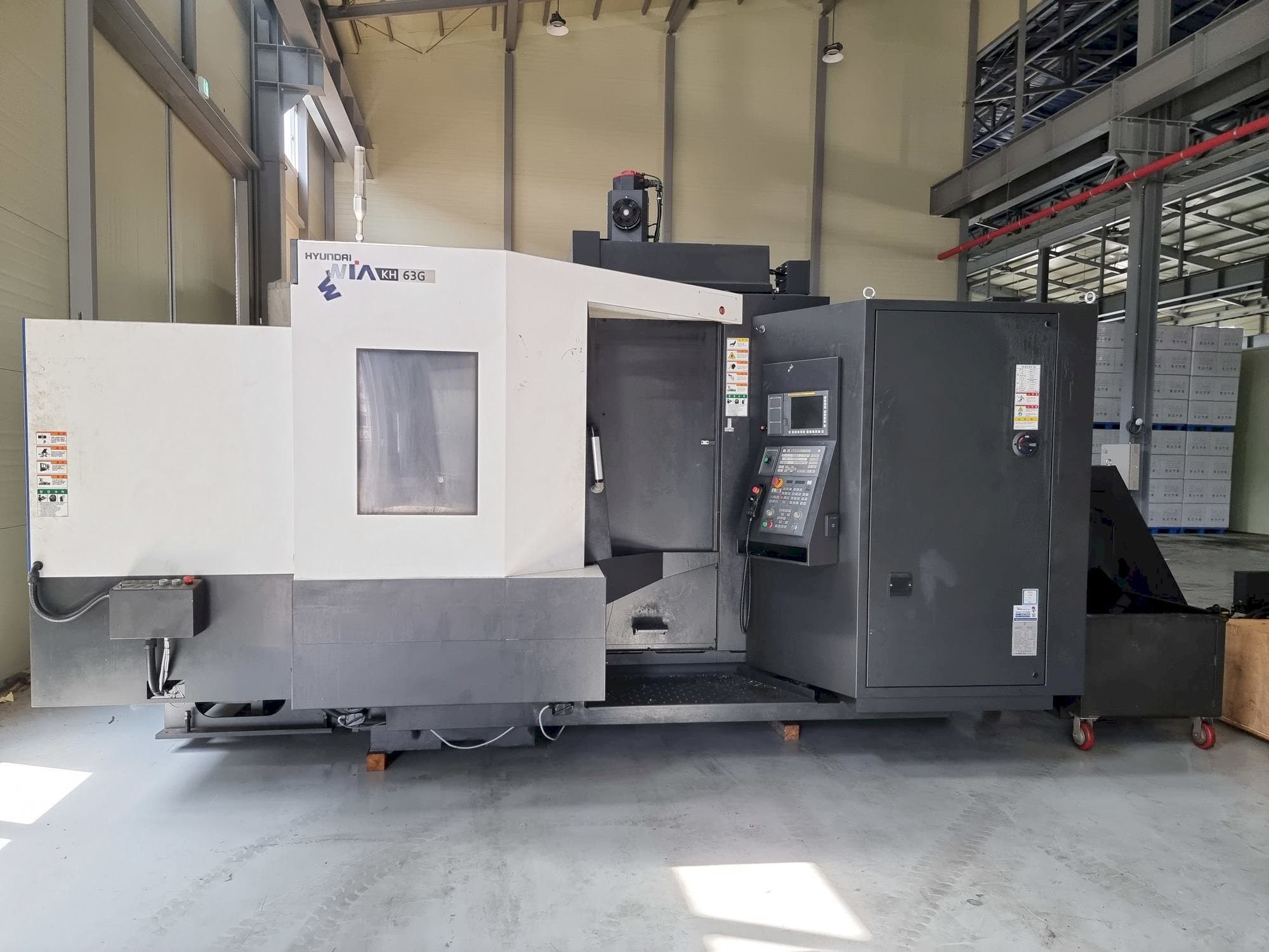 Front view of Hyundai Wia KH63G machine