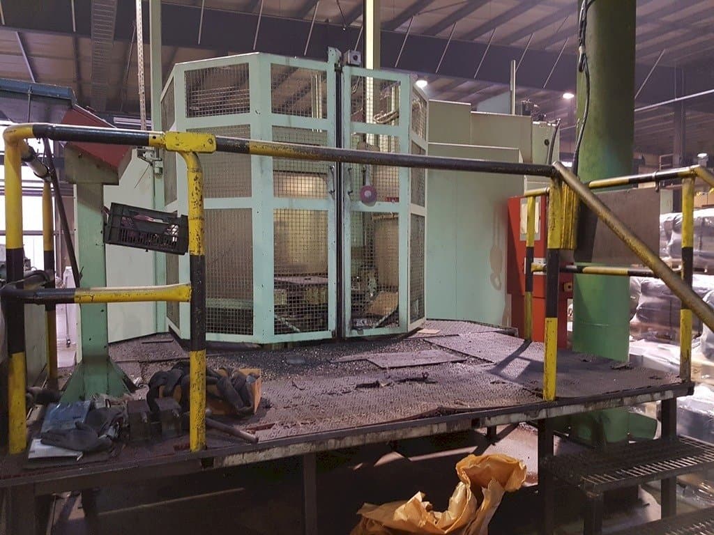 Front view of HELLER BEA3 machine