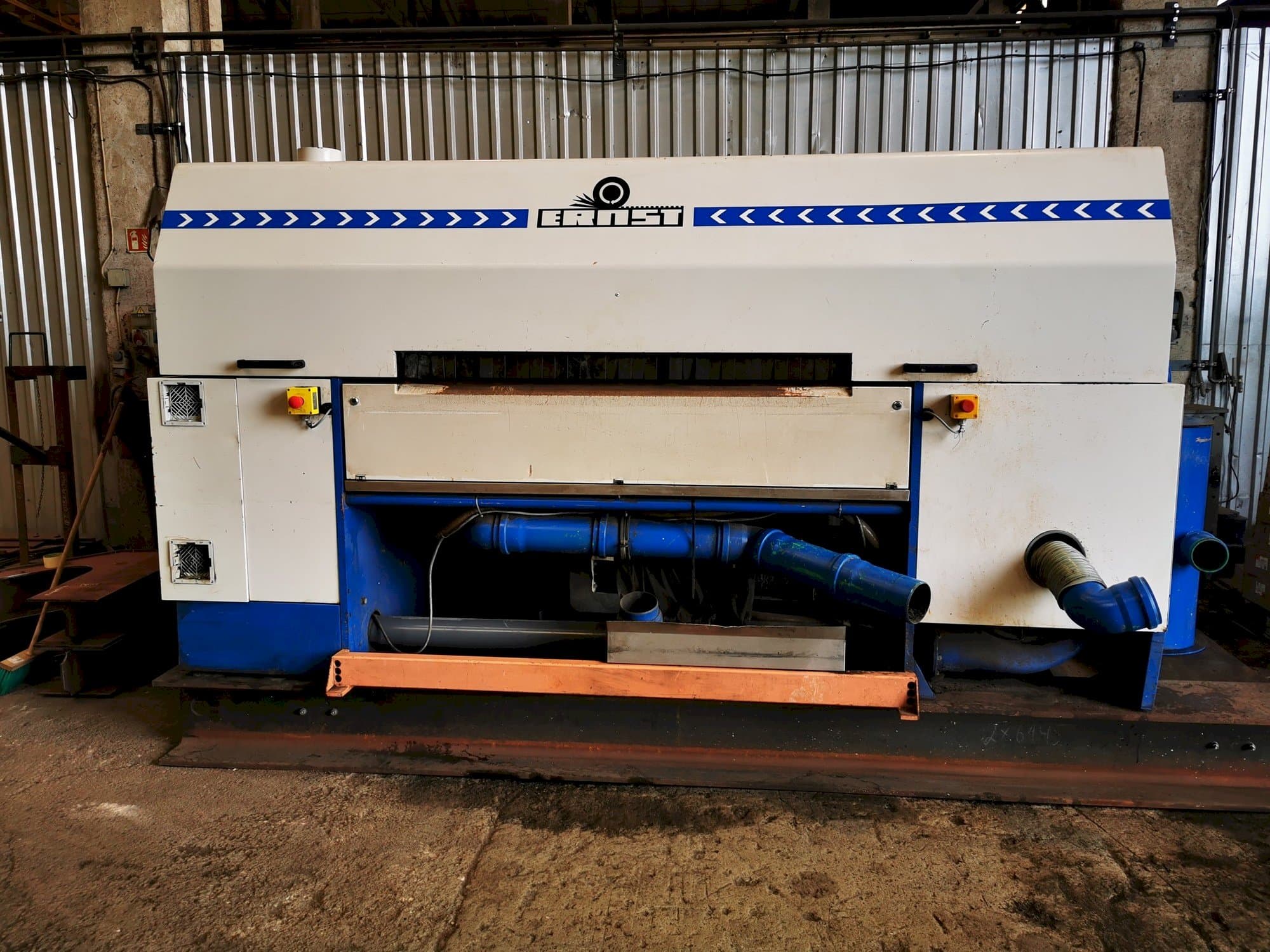 Front view of ERNST E M 5 N II  + 2F  machine