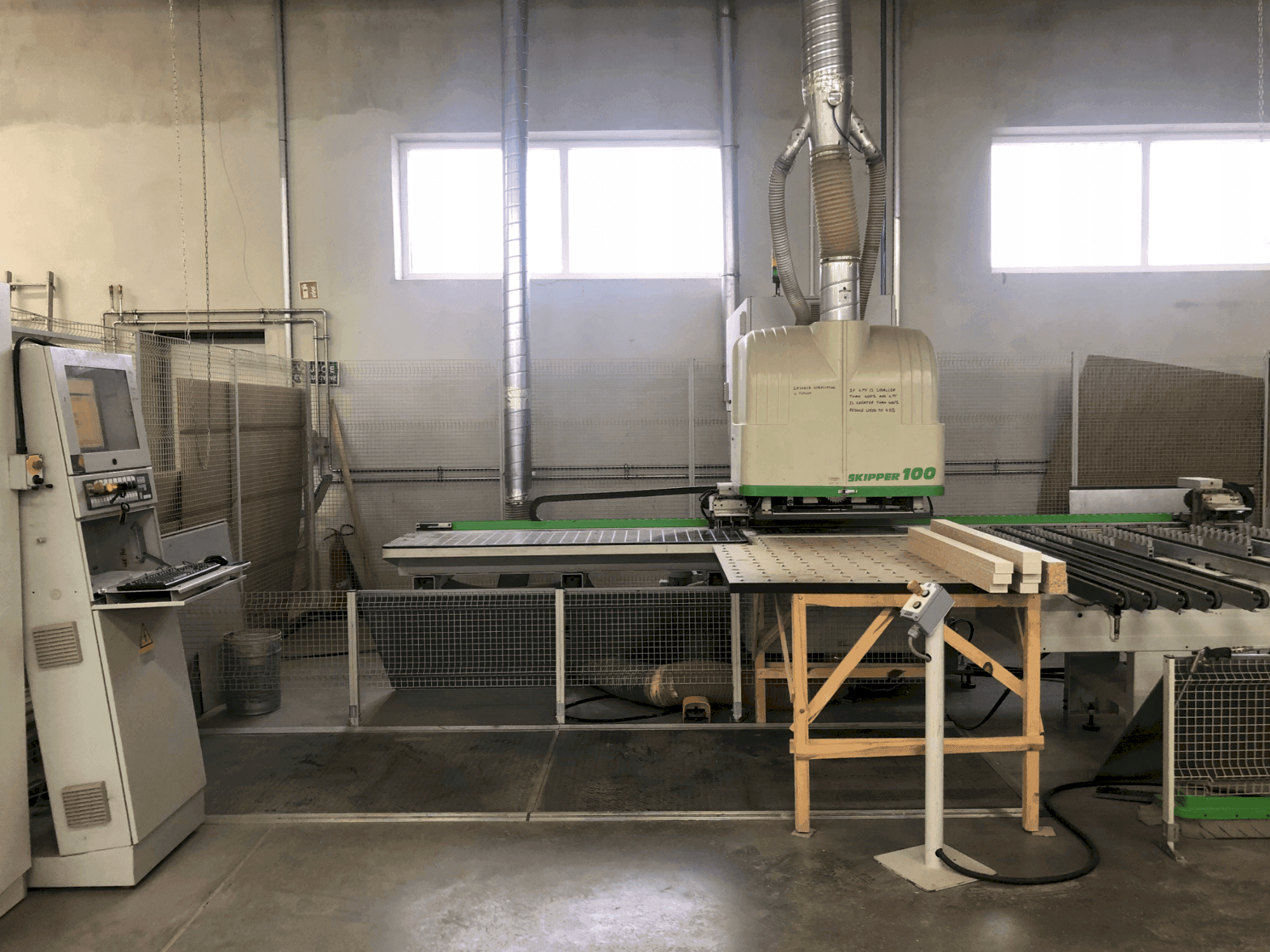 Front view of BIESSE SKIPPER 100  machine