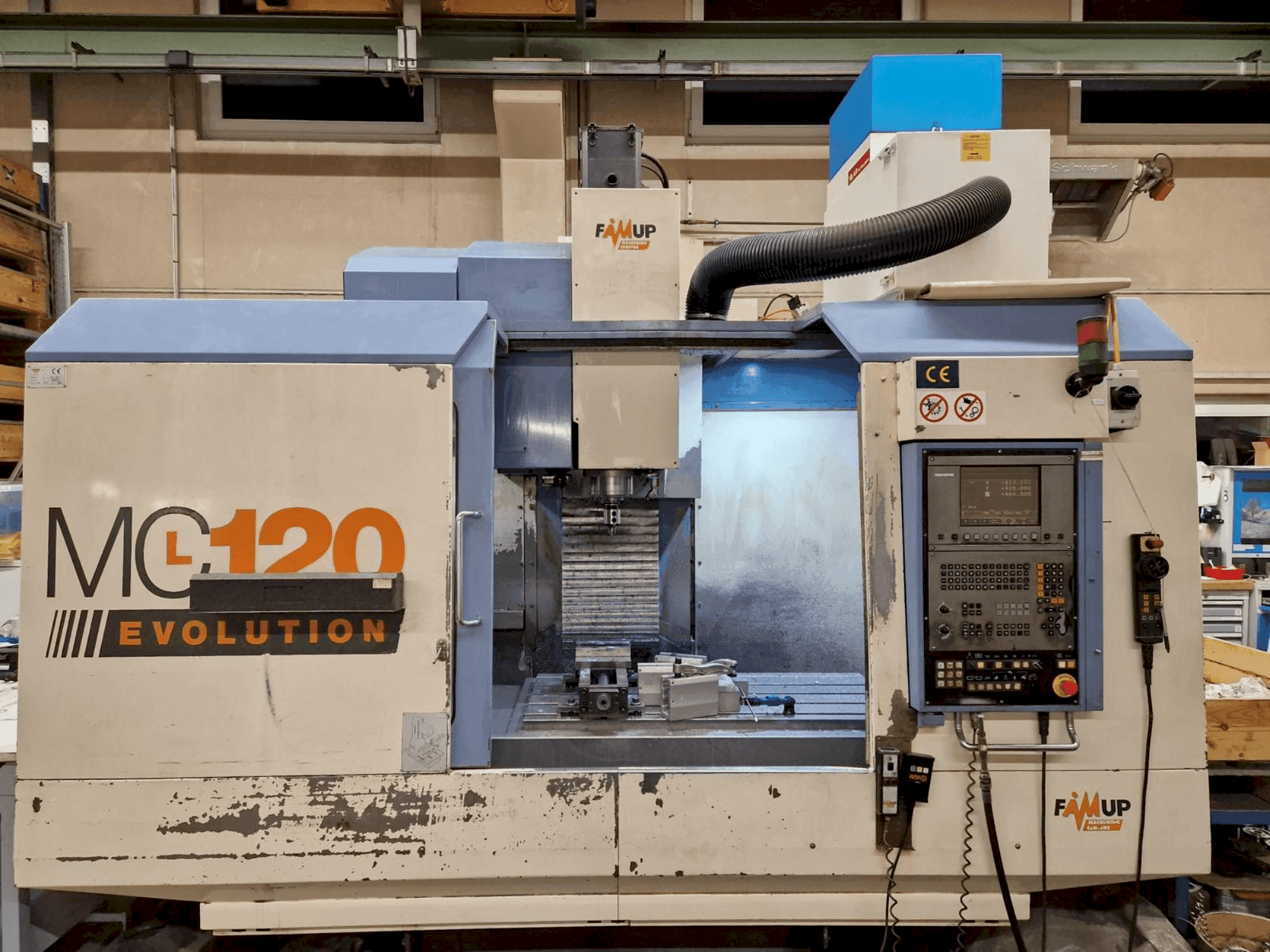Front view of FAMUP MCL 120 Evolution  machine