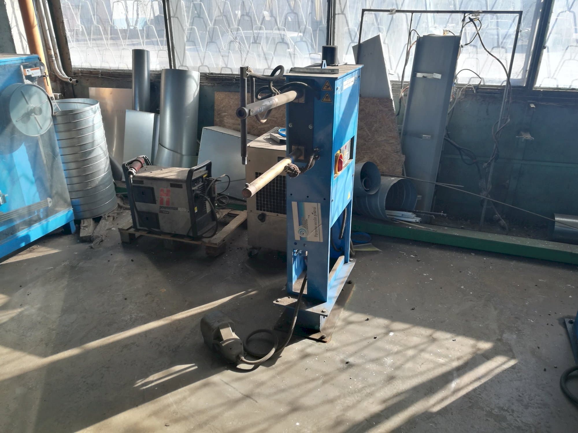 Front view of TECNA 4611N  machine