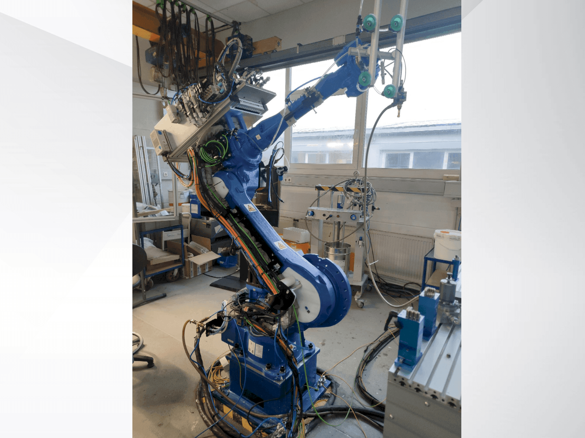Front view of Yaskawa 6VX88 machine