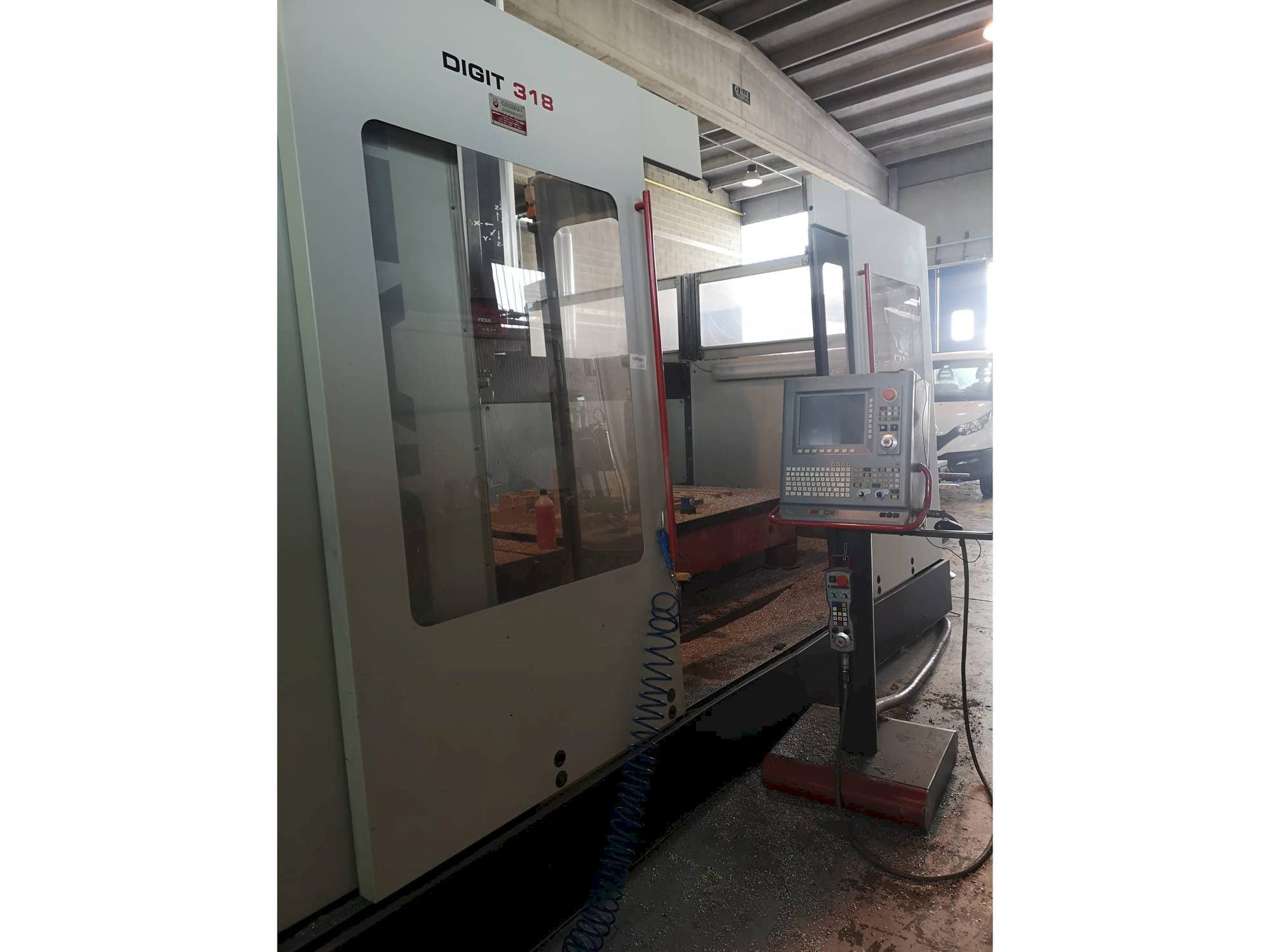 Left side view of Fidia DIGIT 318 FH  machine