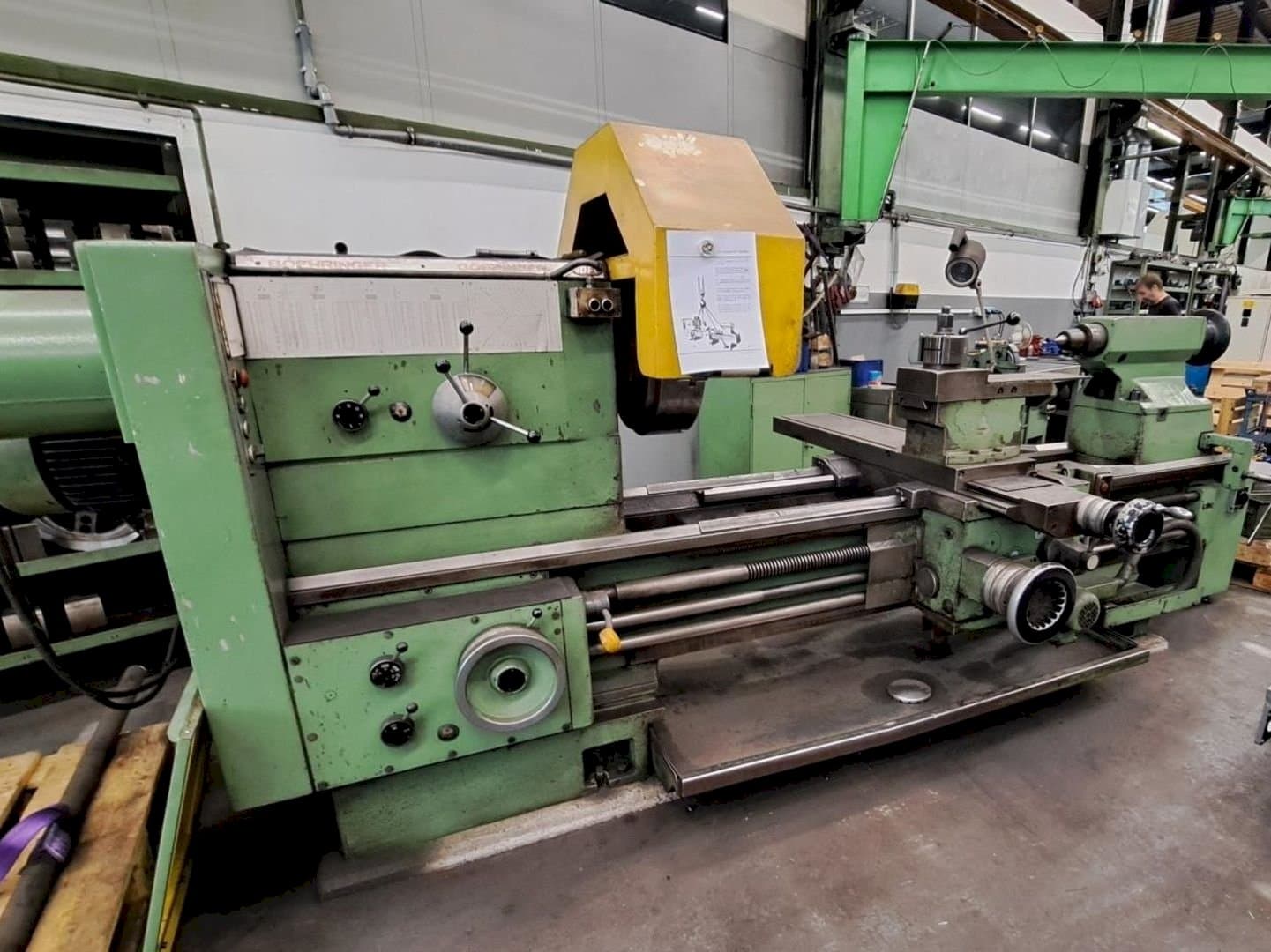 Front view of BOEHRINGER VDF V 800 machine