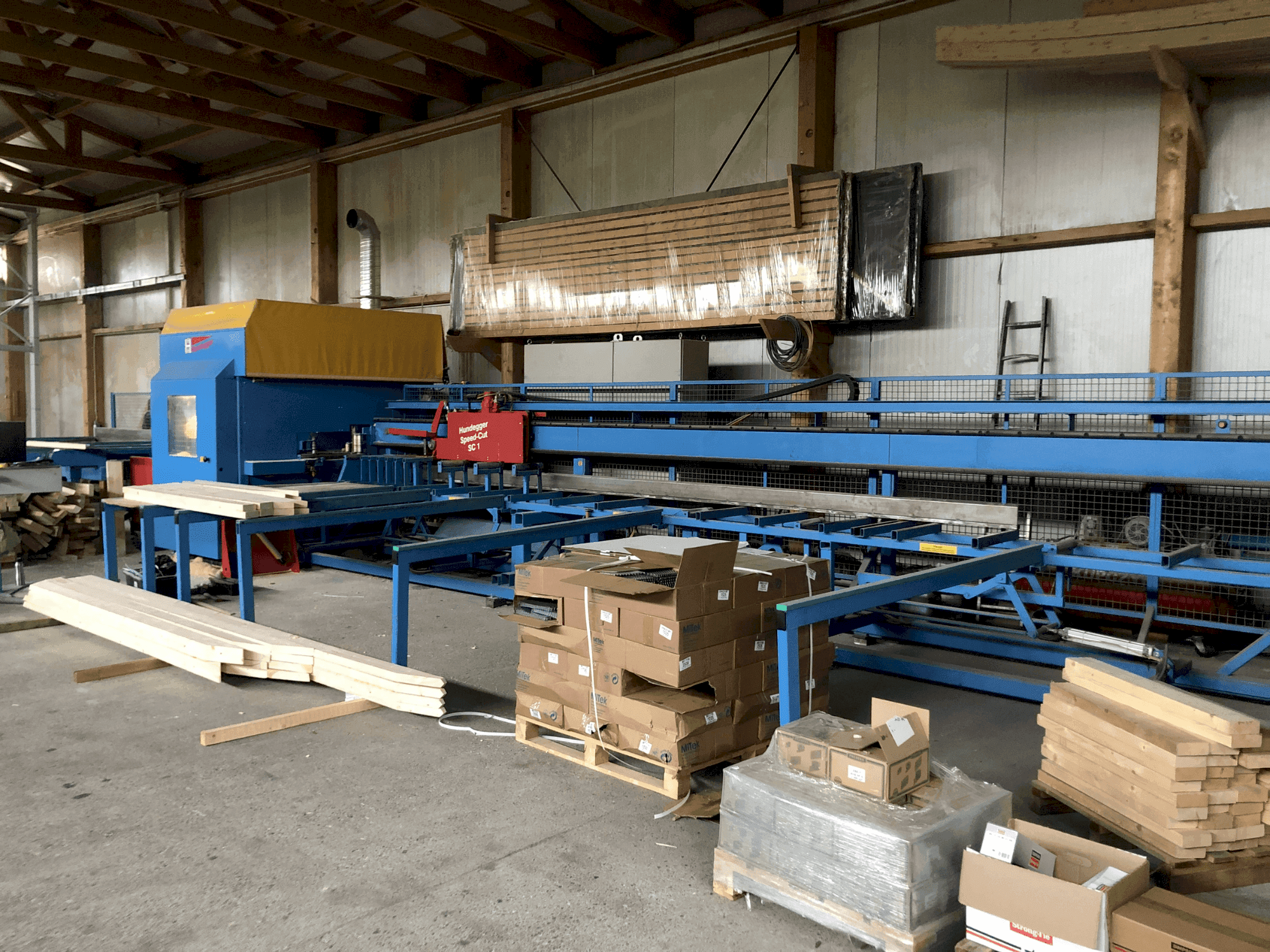 Front view of HUNDEGGER Speed-Cut SC1 machine