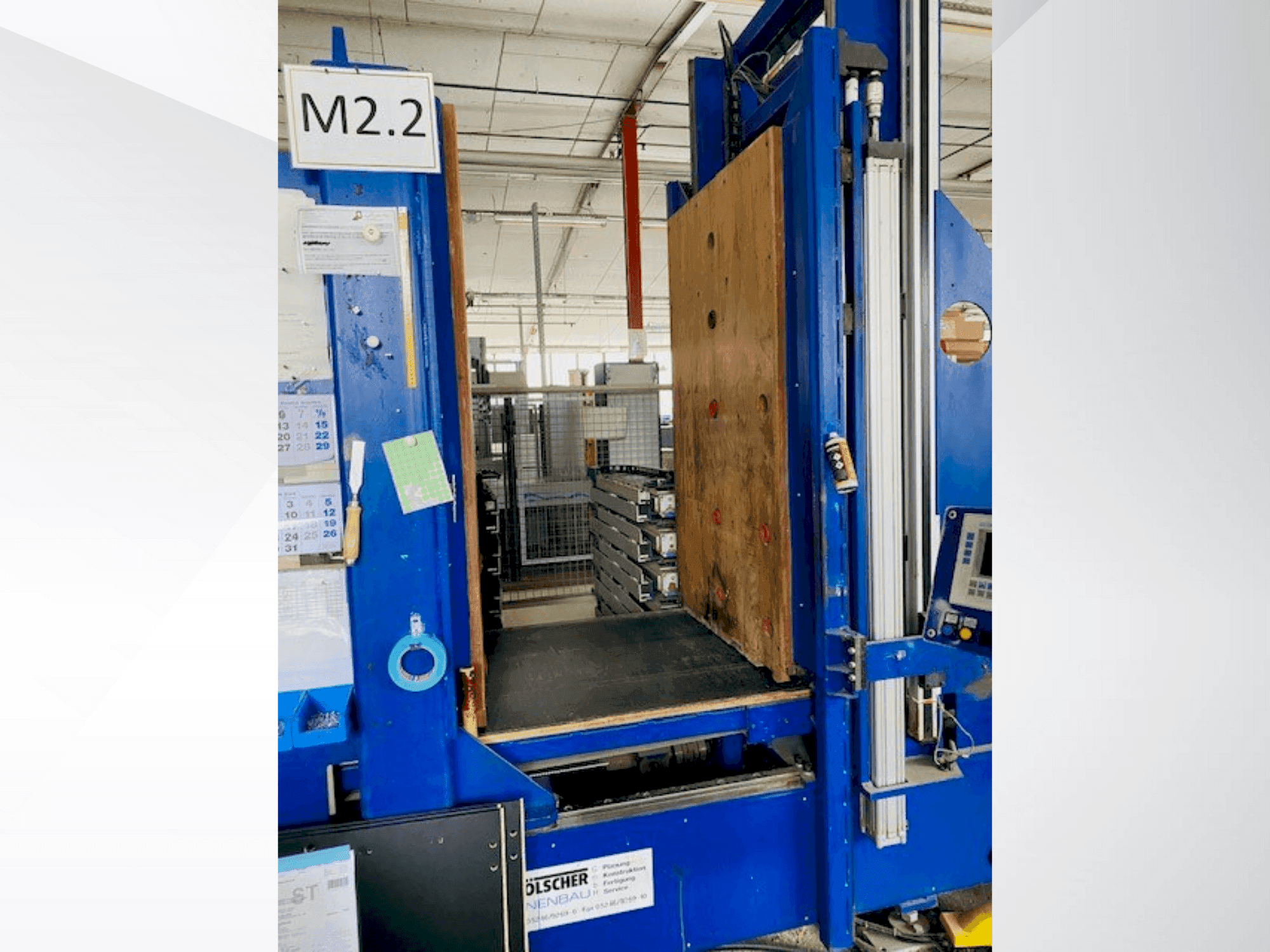 Front view of Hüttenhölscher Body Press  machine