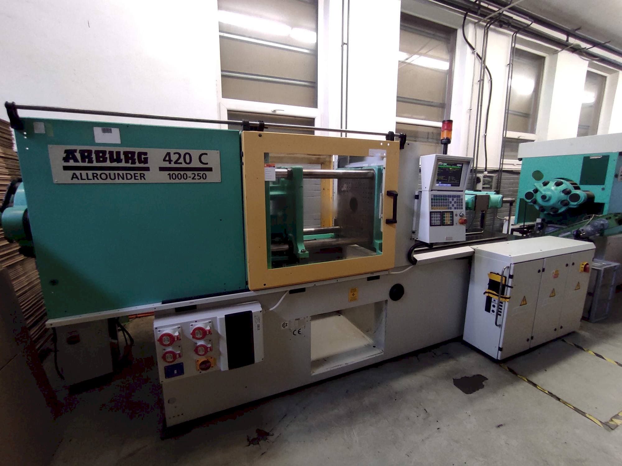 Front view of Arburg 420C 1000-250 machine