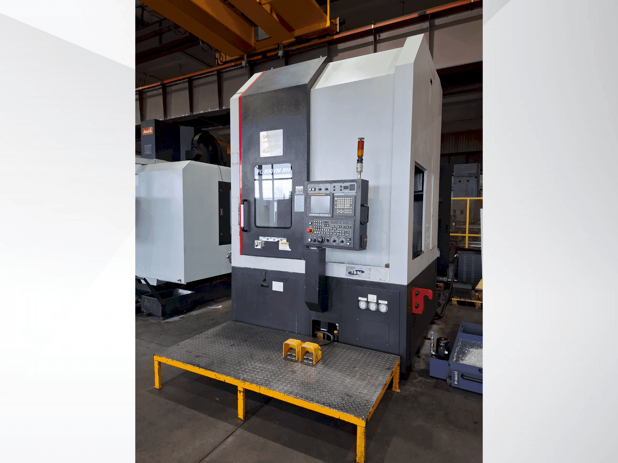 Front view of SMEC PL 800VM RH  machine