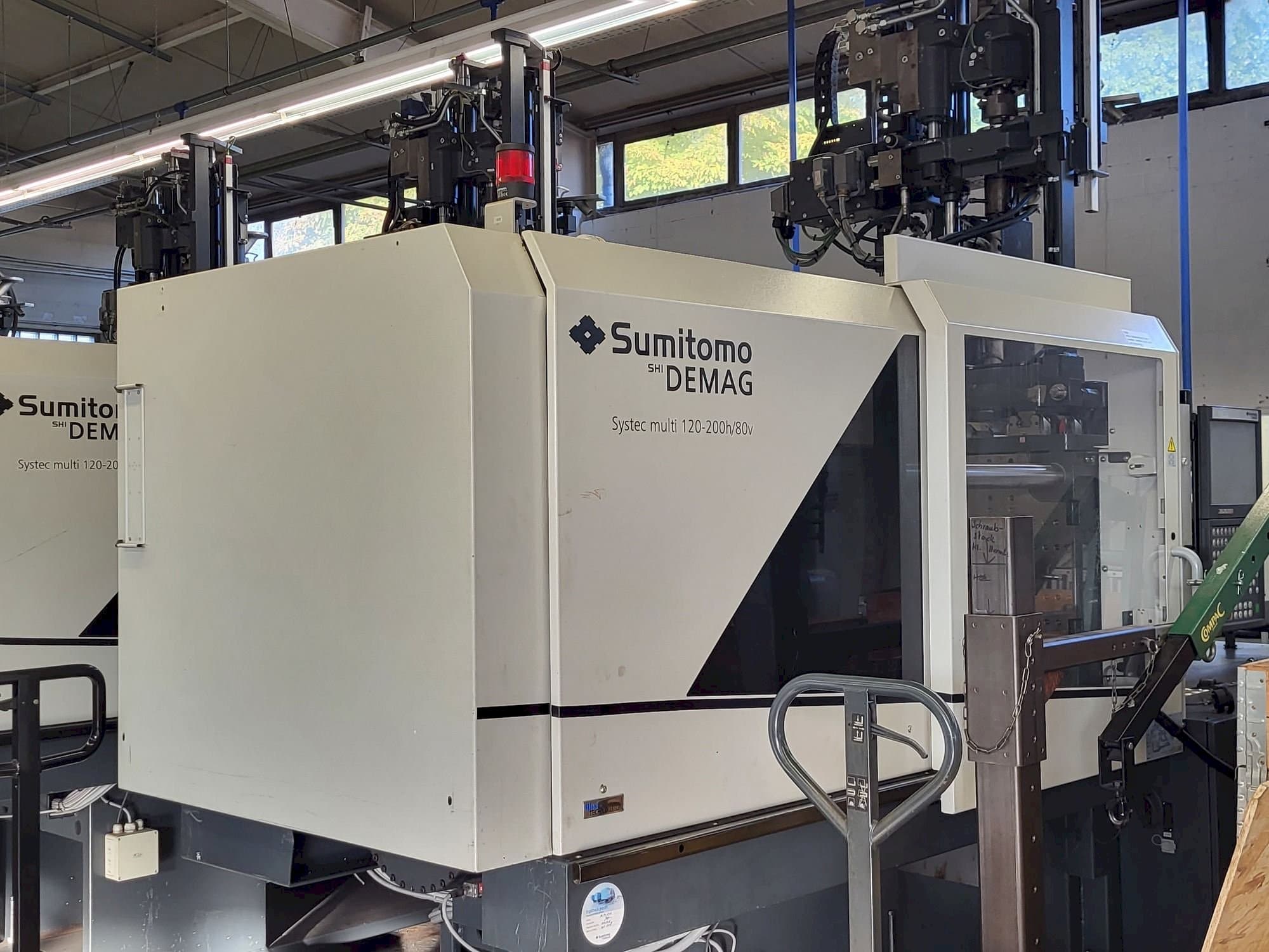 Left side view of Sumitomo SHI DEMAG Multi 120/470-200h/80V machine